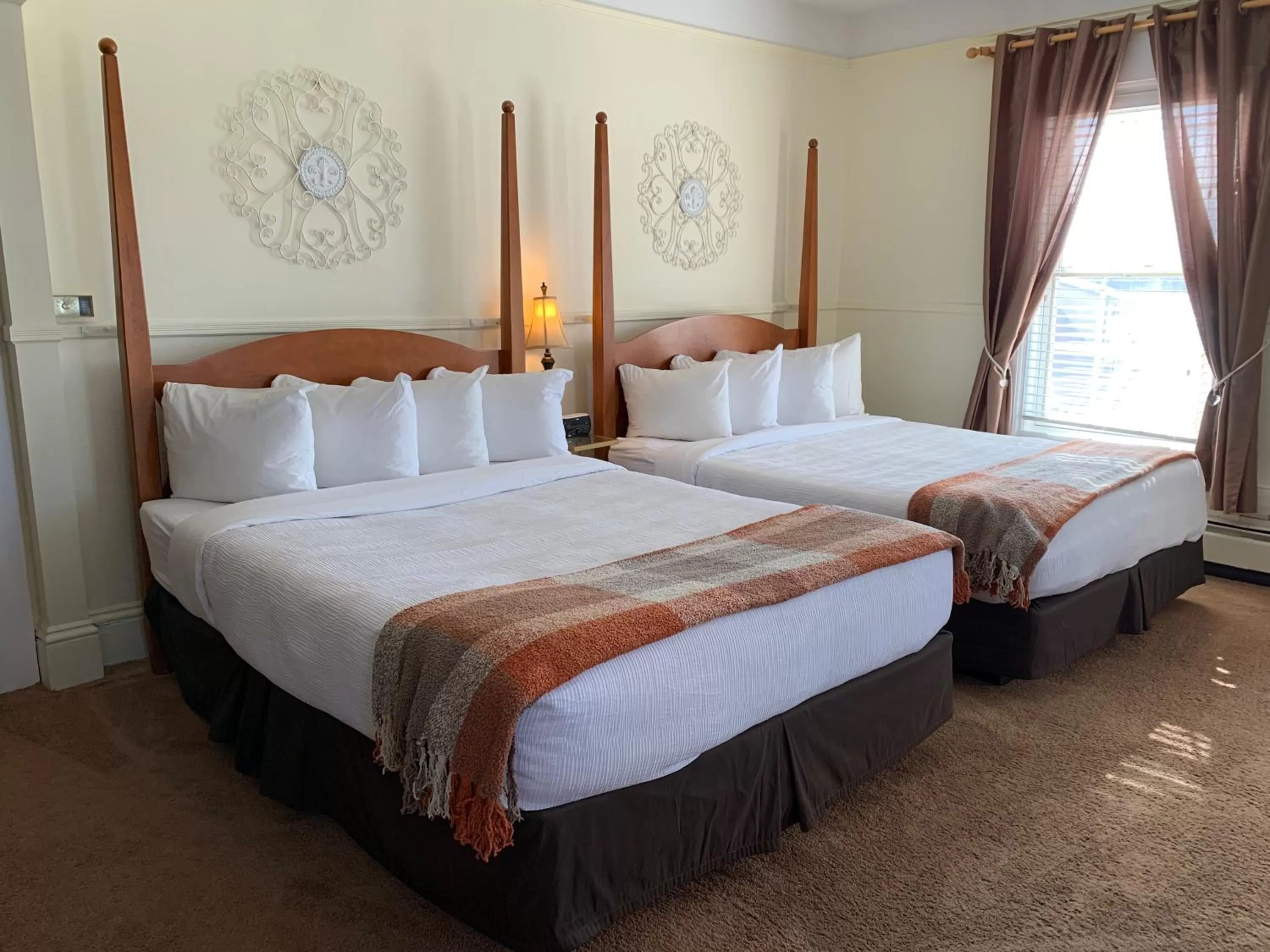 Quadruple Room with Sea View in Kennedy House