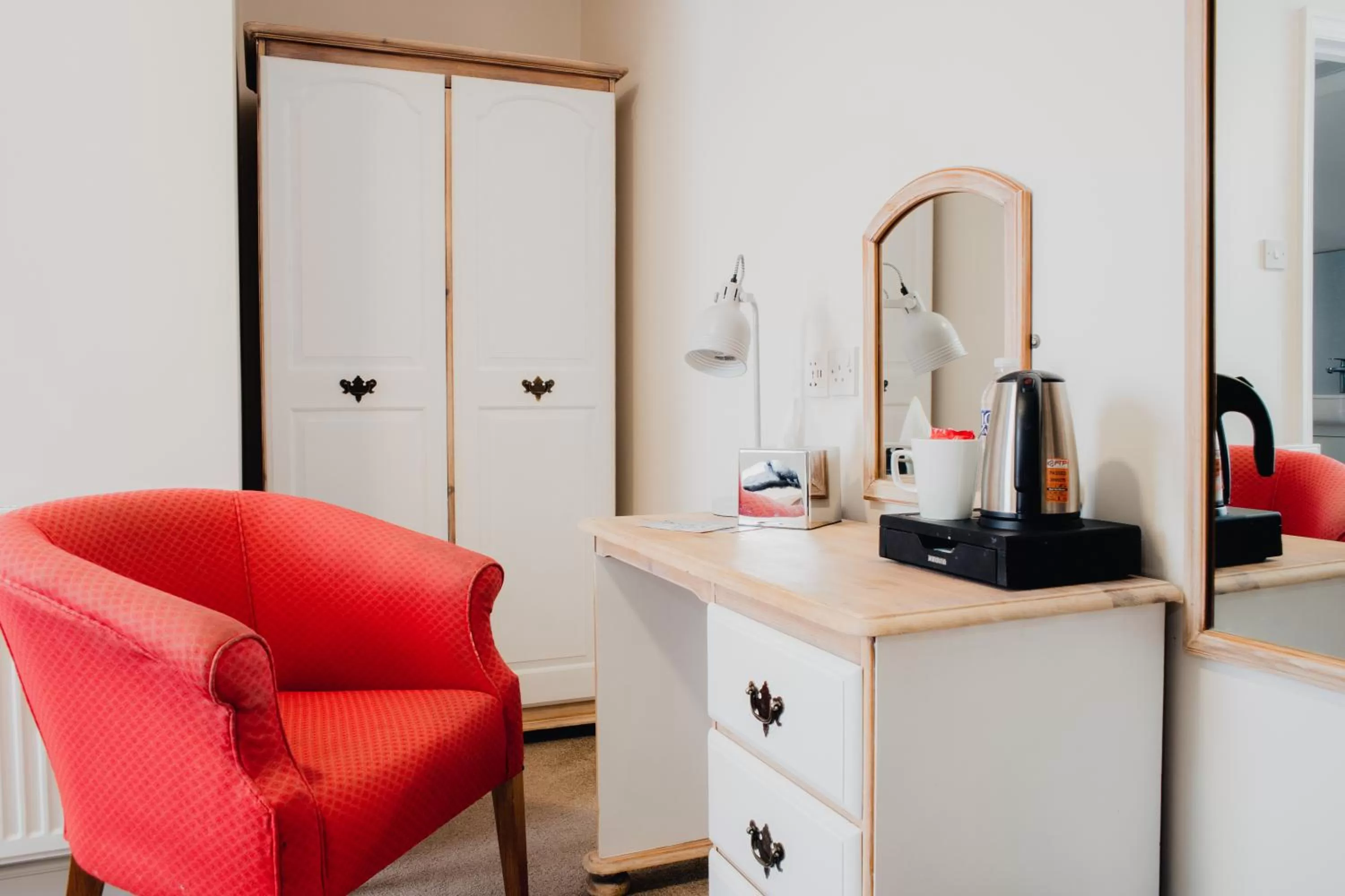 Bedroom in San Clu Hotel, Bar & Brasserie