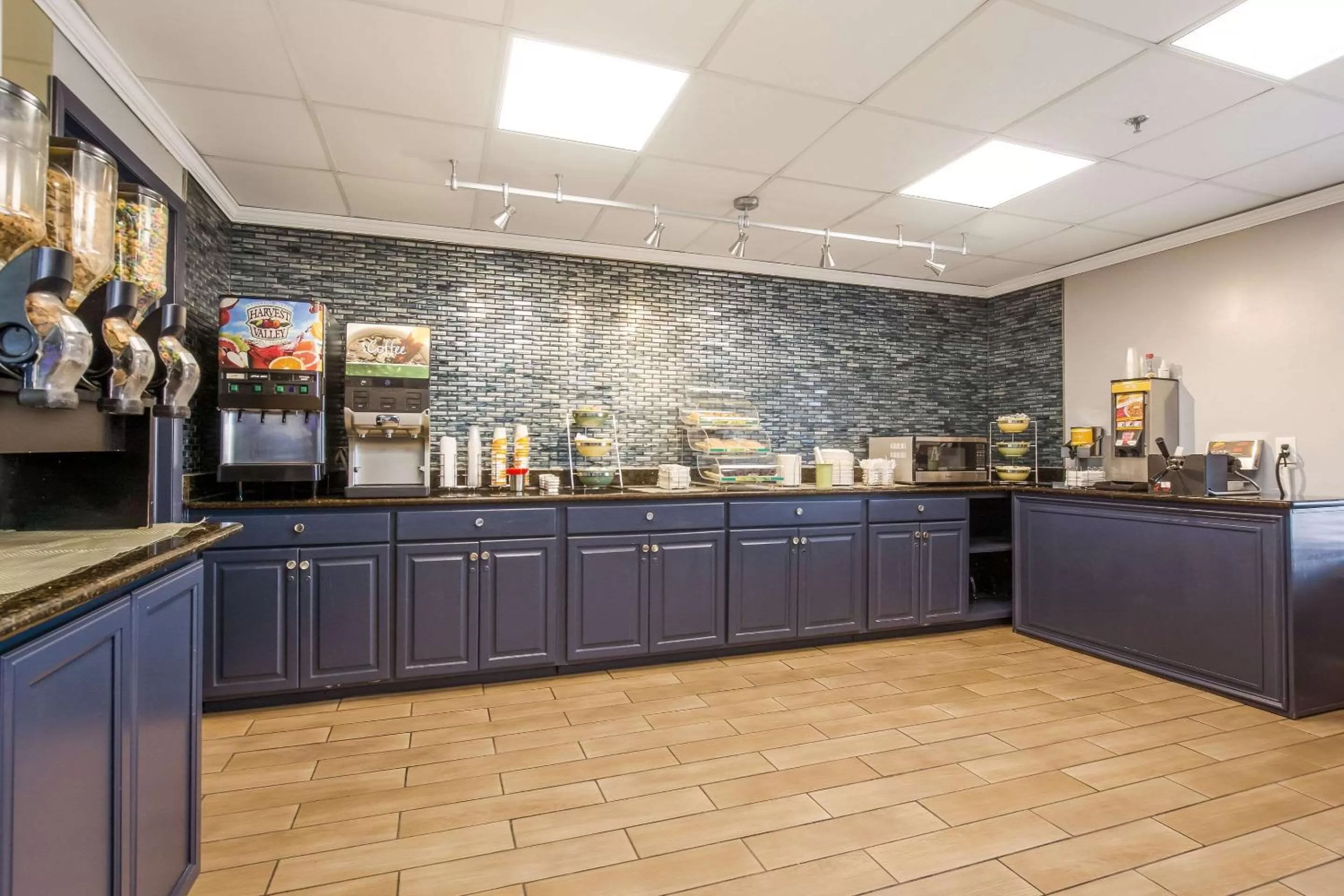 Restaurant/places to eat in Quality Inn & Suites CVG Airport