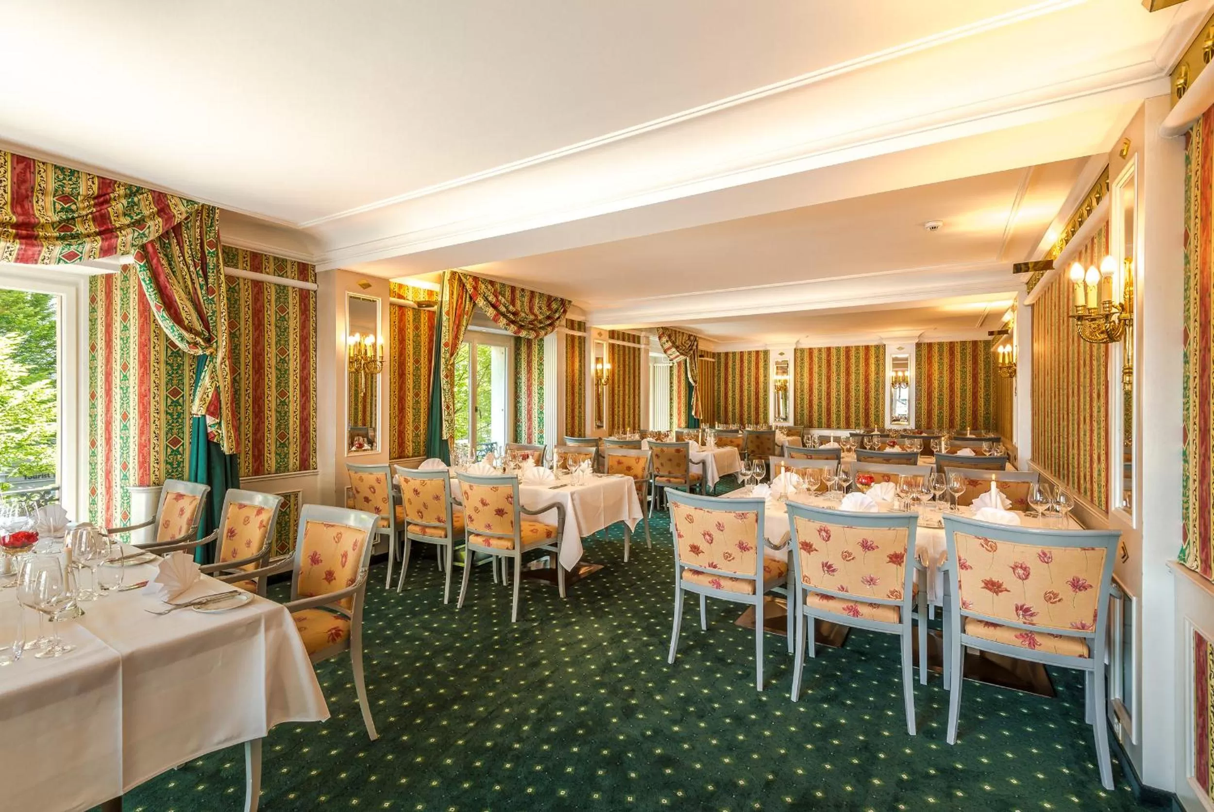 Restaurant/places to eat in Hotel Monopol Luzern