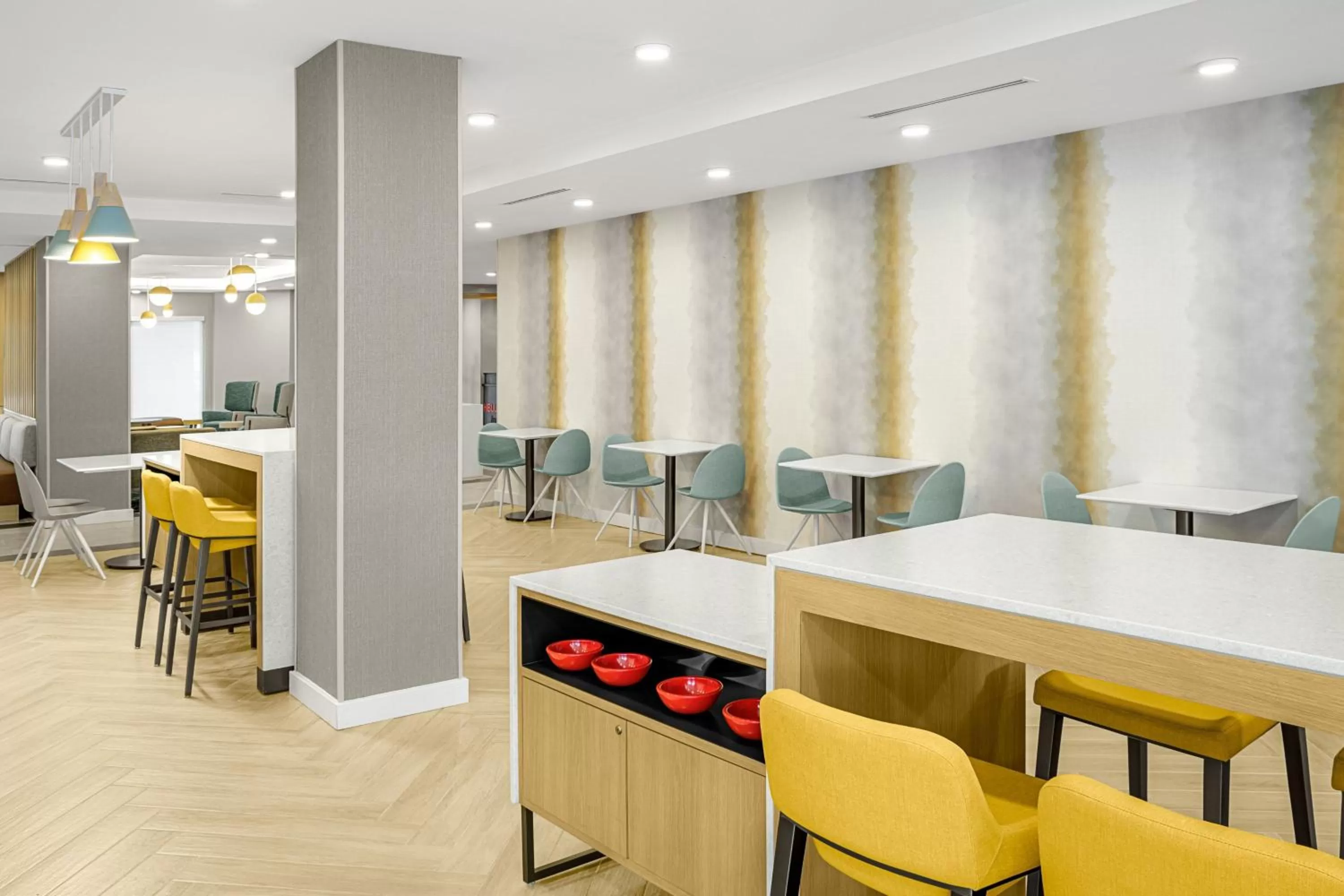 Breakfast in TownePlace Suites by Marriott Ironton