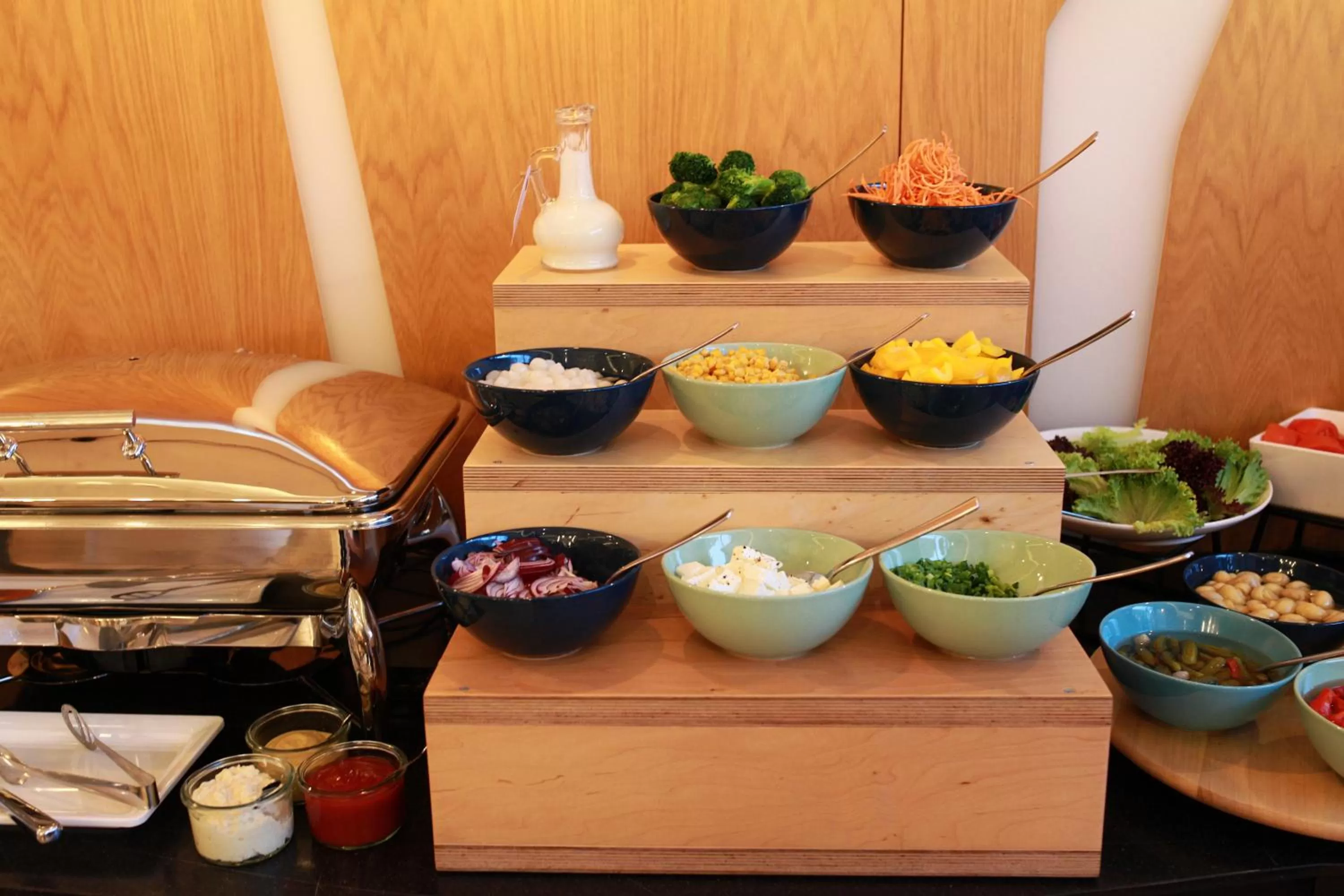 Buffet breakfast in Invite