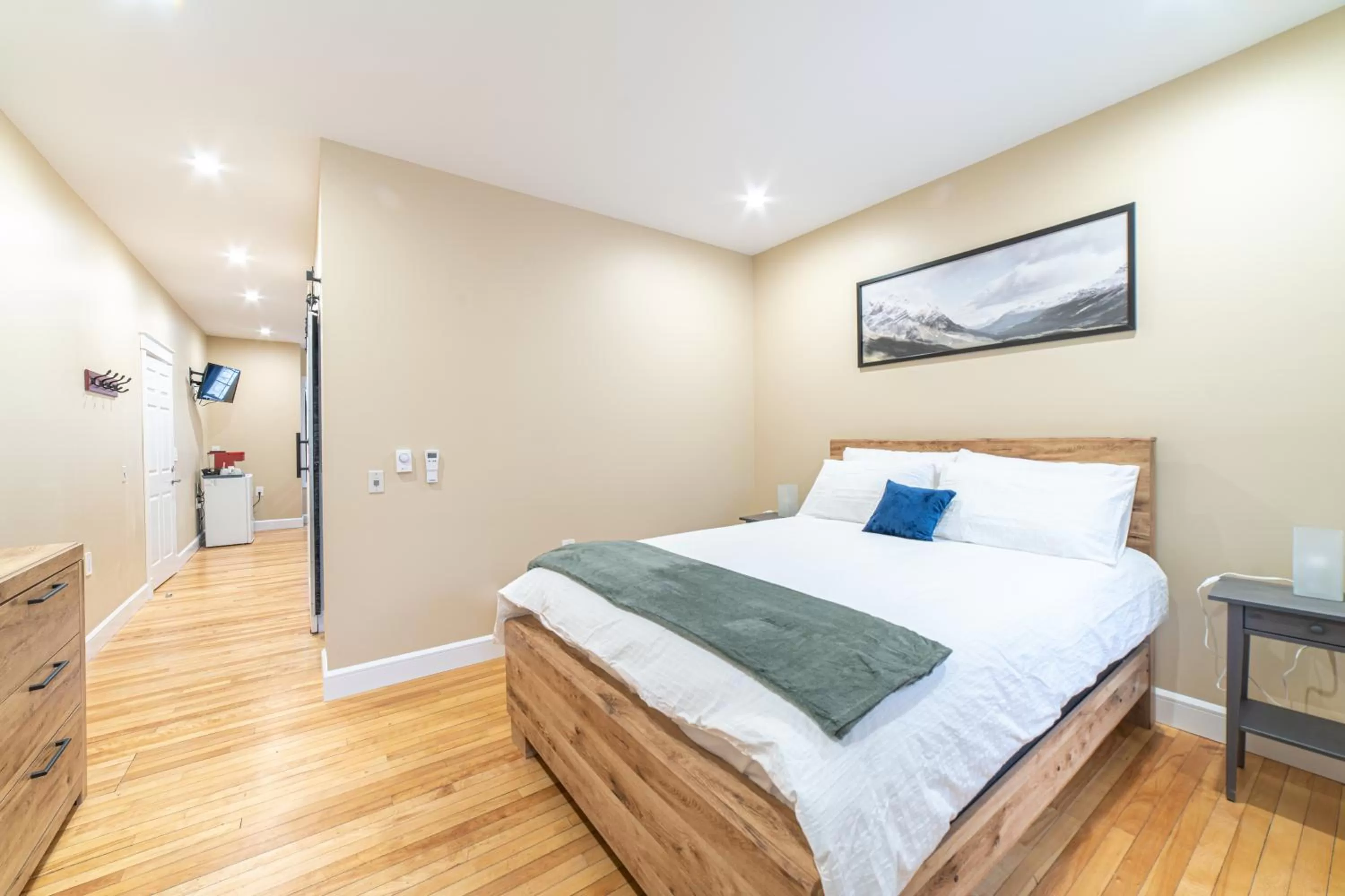 Bed in Riverside Inn