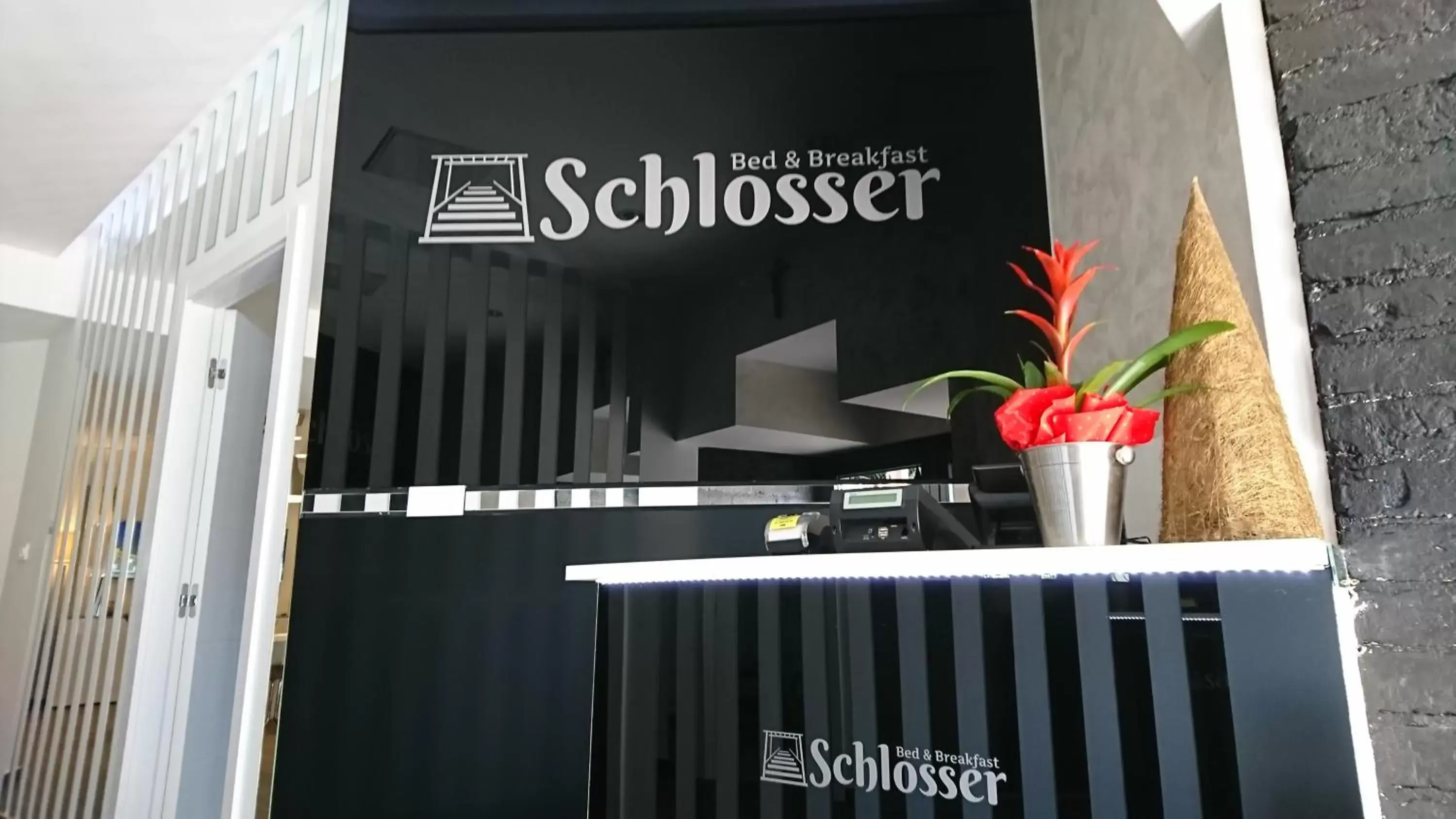 B&B Schlosser B&B Schlosser