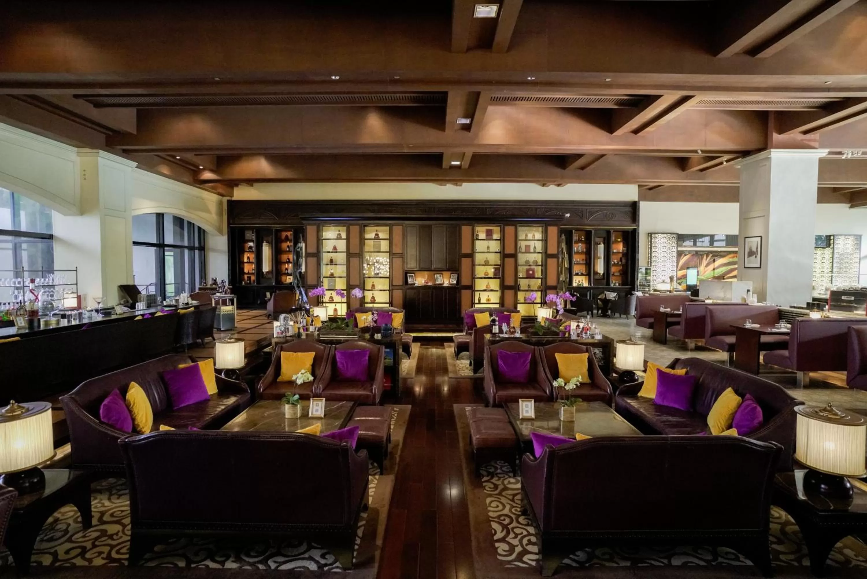 Restaurant/places to eat in Sofitel Philippine Plaza Manila