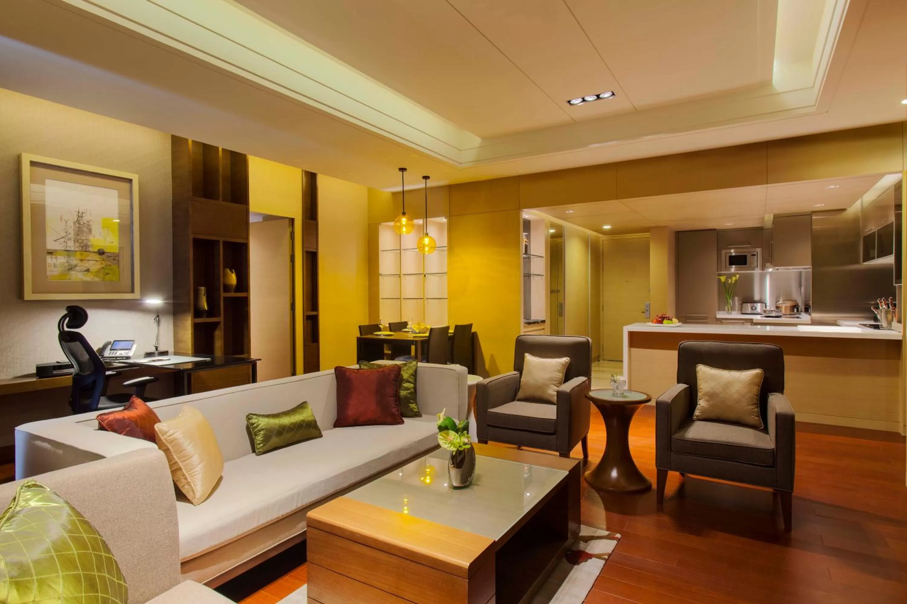 Photo of the whole room in Crowne Plaza Tianjin Meijiangnan by IHG