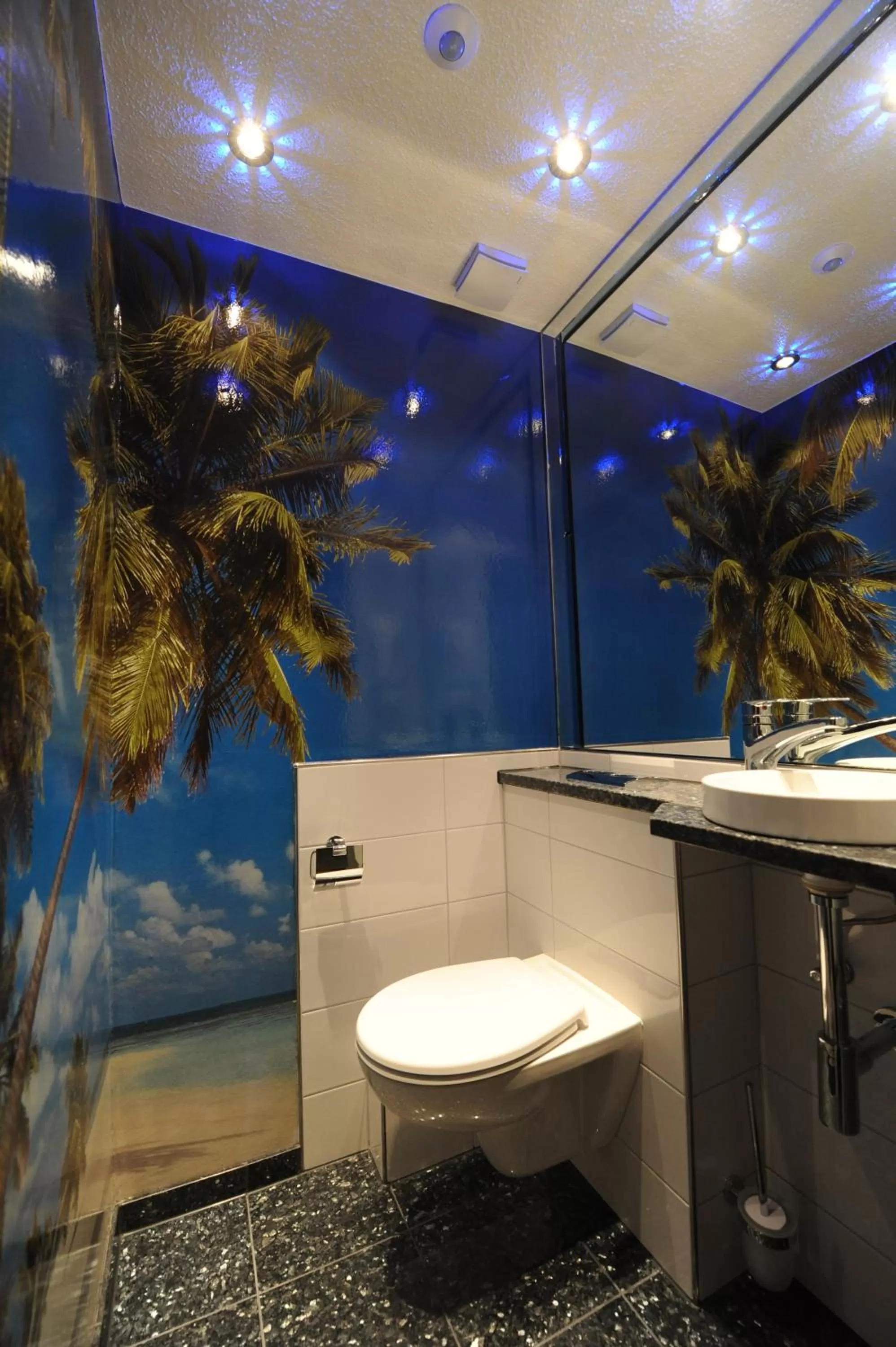 Toilet in Hotel Heldt