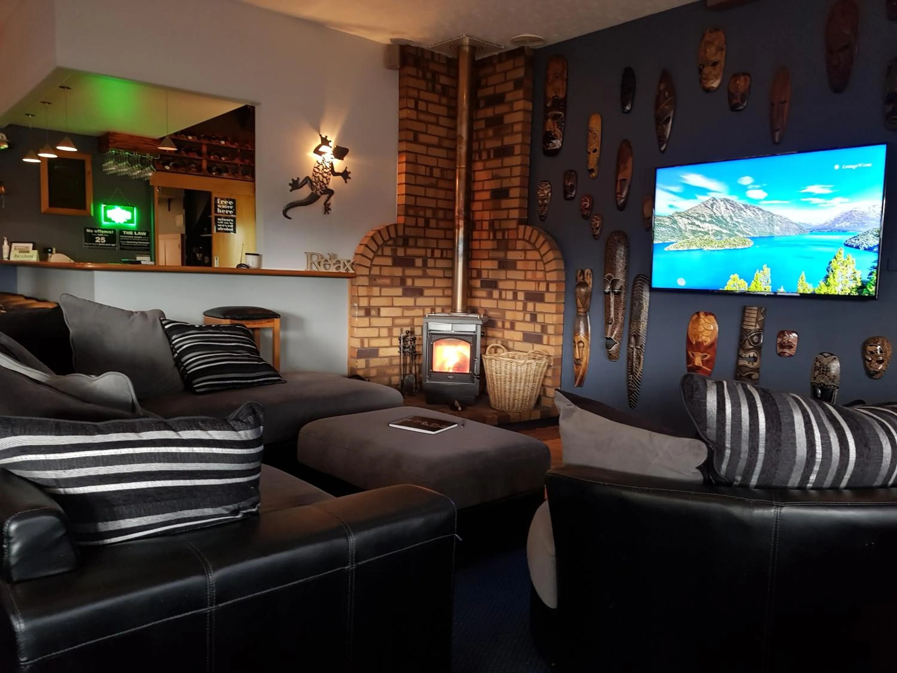 Communal lounge/ TV room in Abisko Lodge