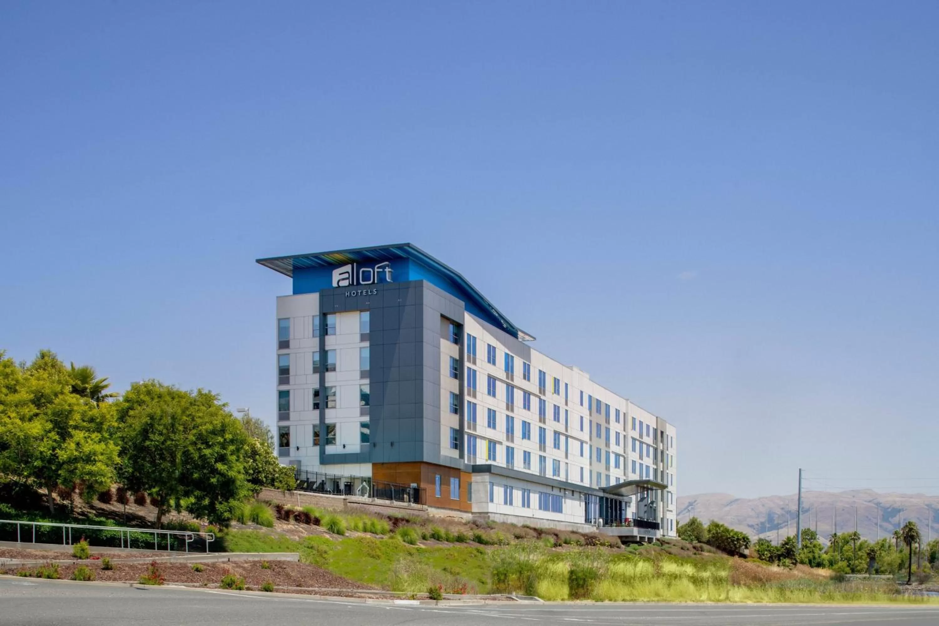 Property building in Aloft Santa Clara - San Jose North