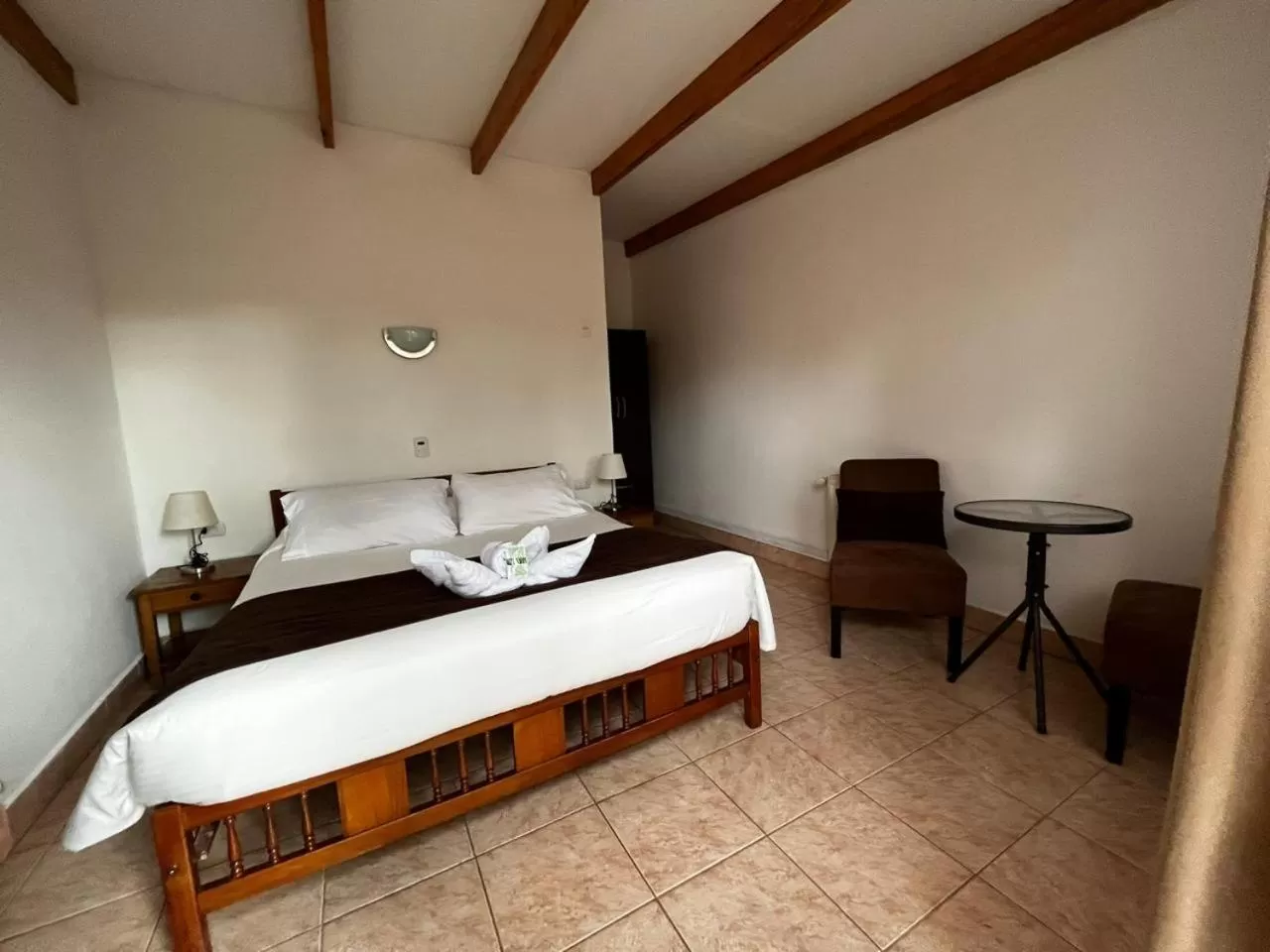 Bed in Hostal Katarpe