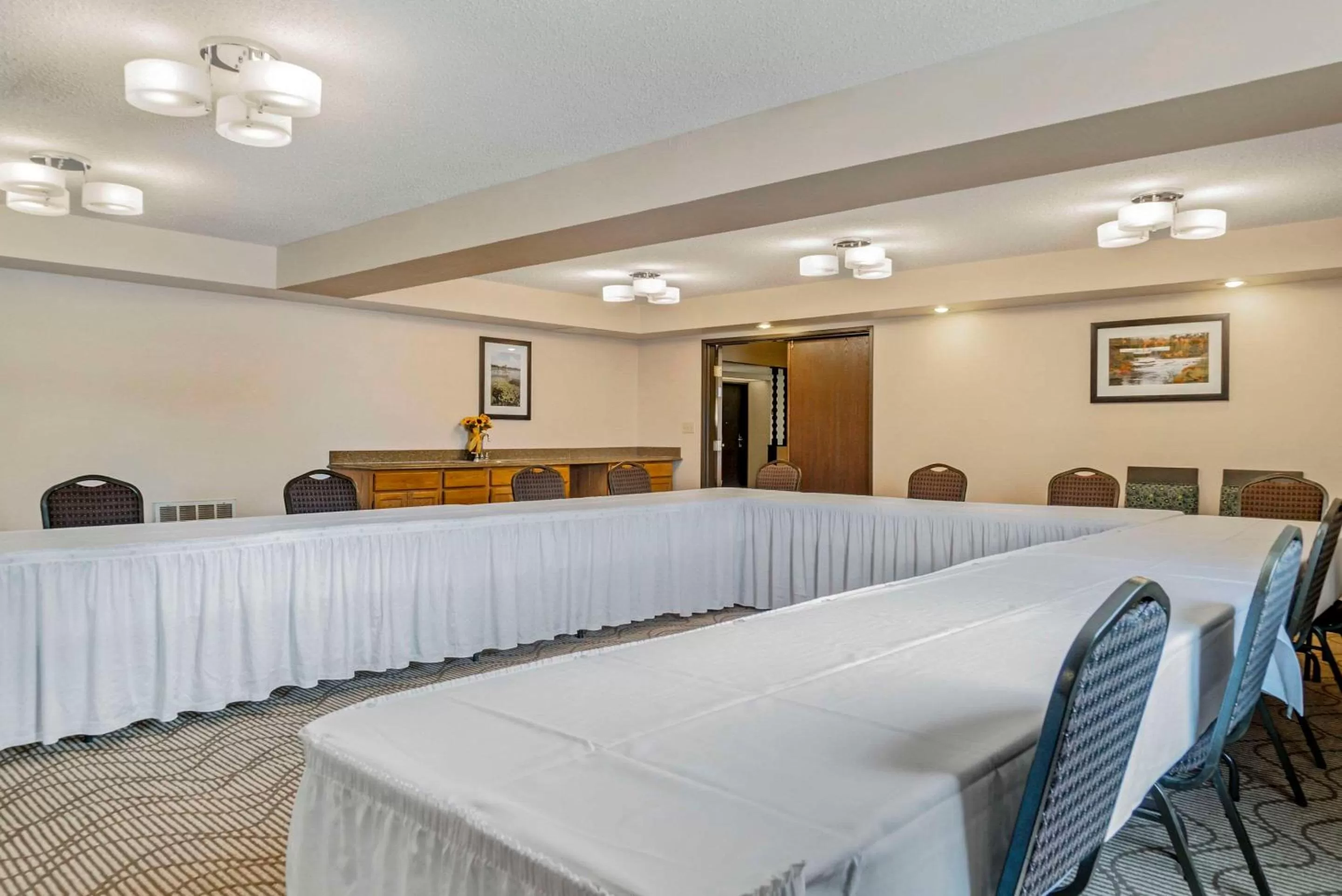 Meeting/conference room in Comfort Inn Manistique