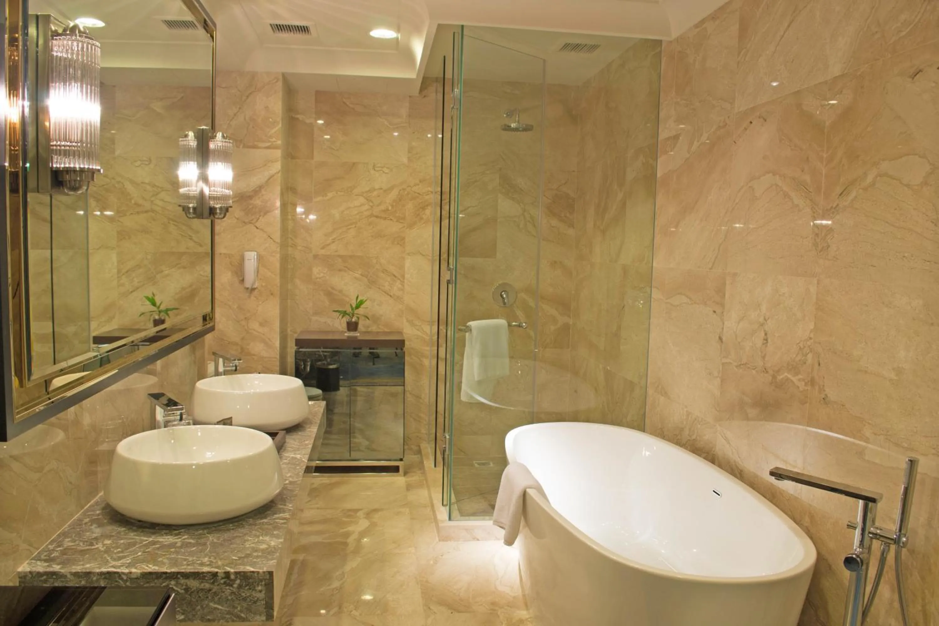 Bath in I Hotel Batam