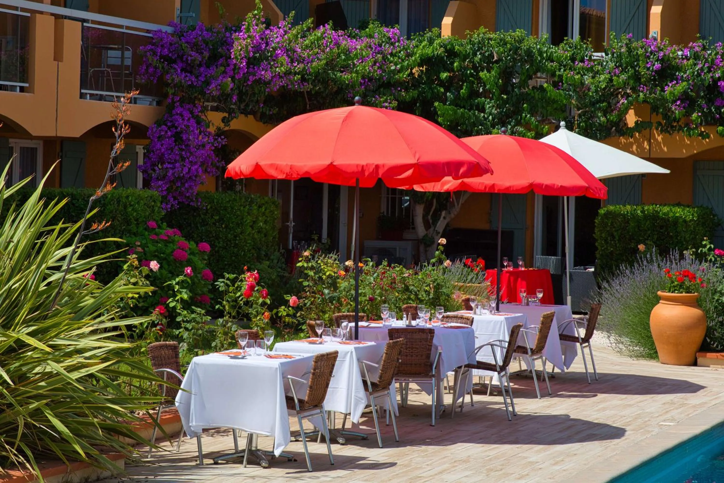 Restaurant/places to eat in Best Western Le Vauban