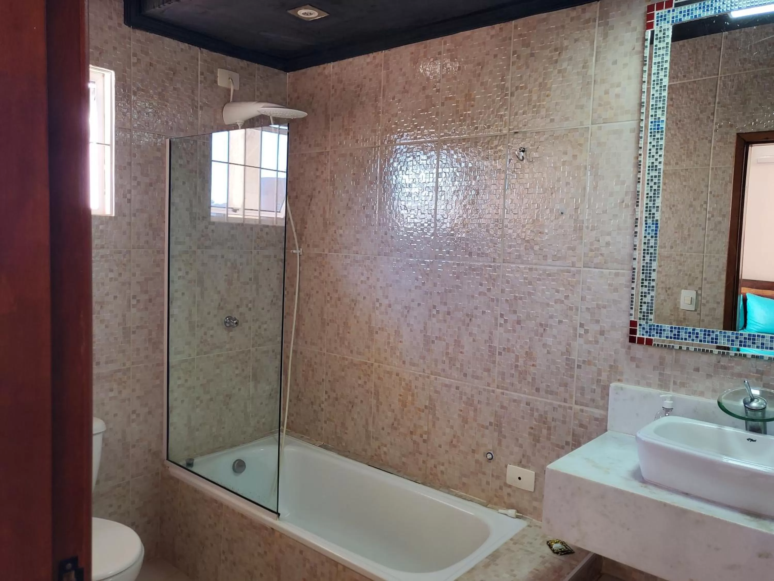 Shower in Apartamentos Casa da Pedra