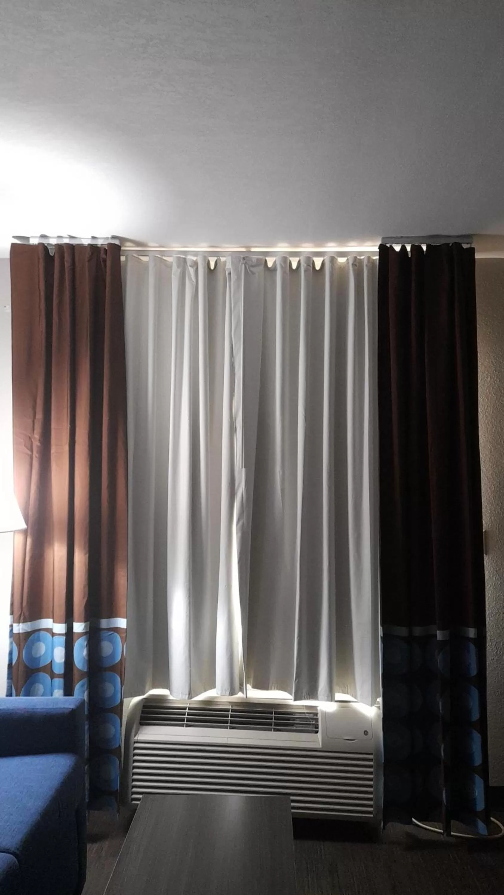 Bedroom, Bed in Super 8 Motel by Wyndham near Fort Lauderdale Arpt