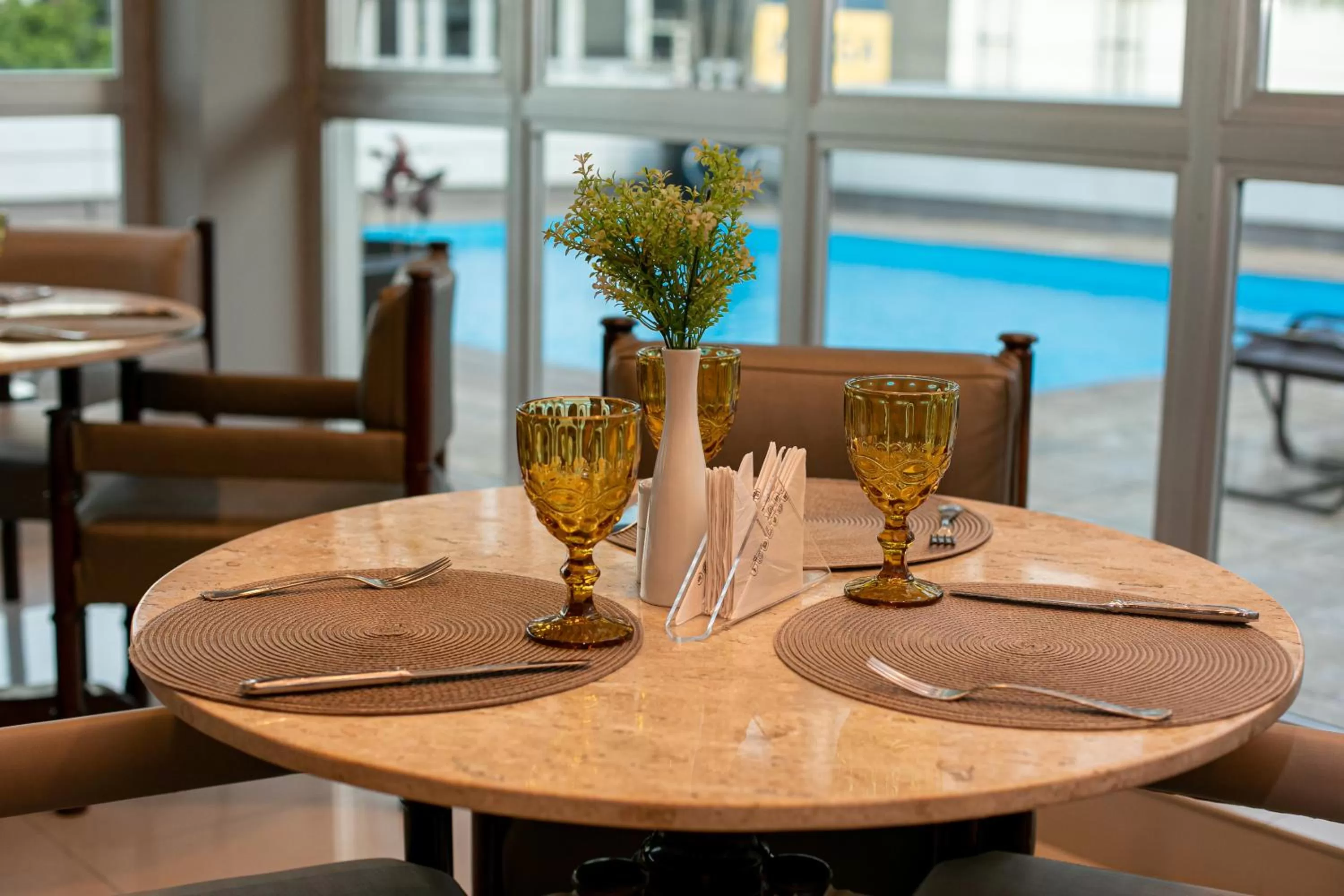 Restaurant/places to eat in Plaza Blumenau Hotel