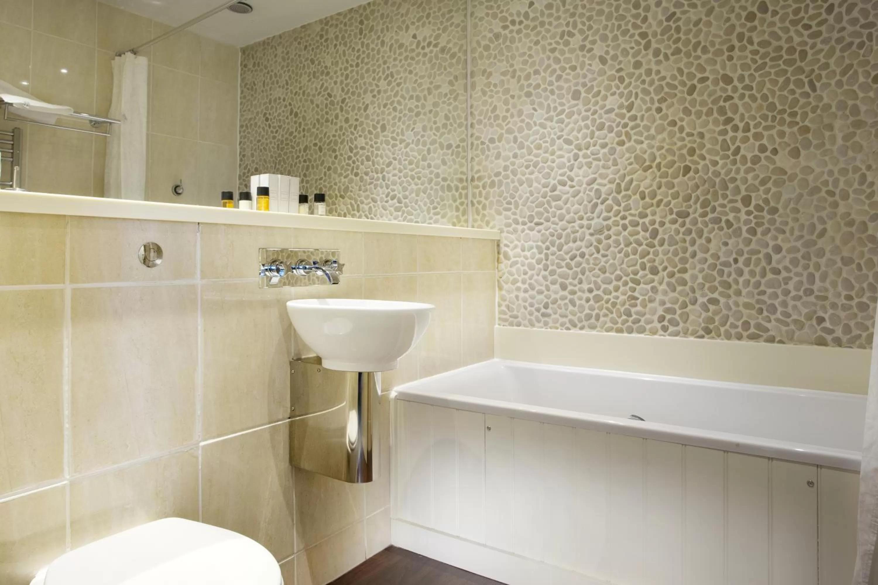 Bathroom in The George Hotel & Brasserie, Cranbrook