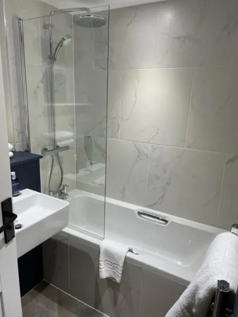 Bathroom in Cottesmore Hotel Golf & Country Club
