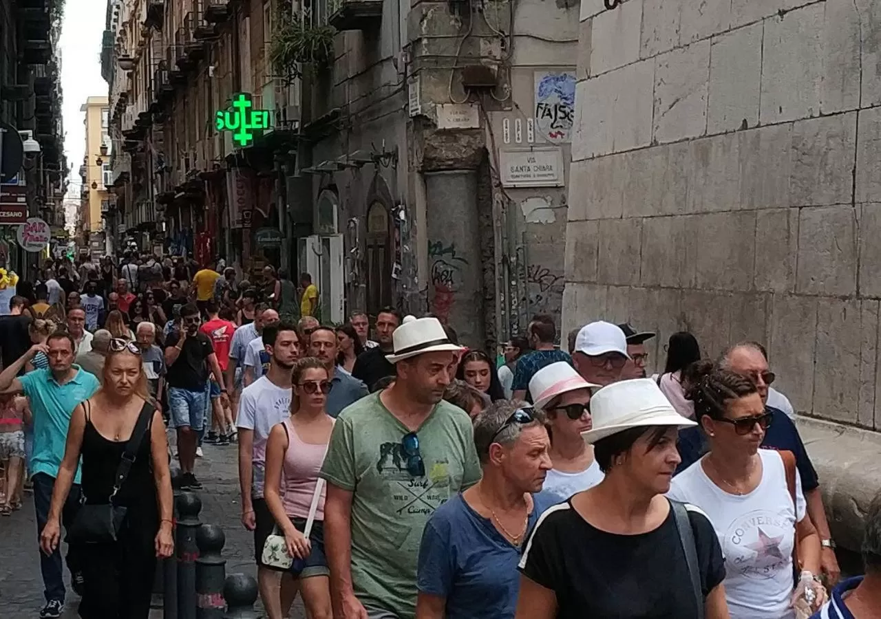 People in Bed Napoli