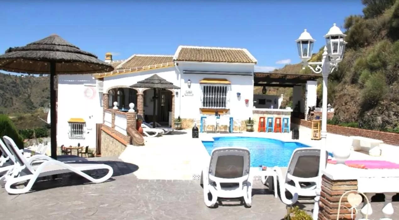 Casira, studios en kamers,Viñuela, Costa Del Sol