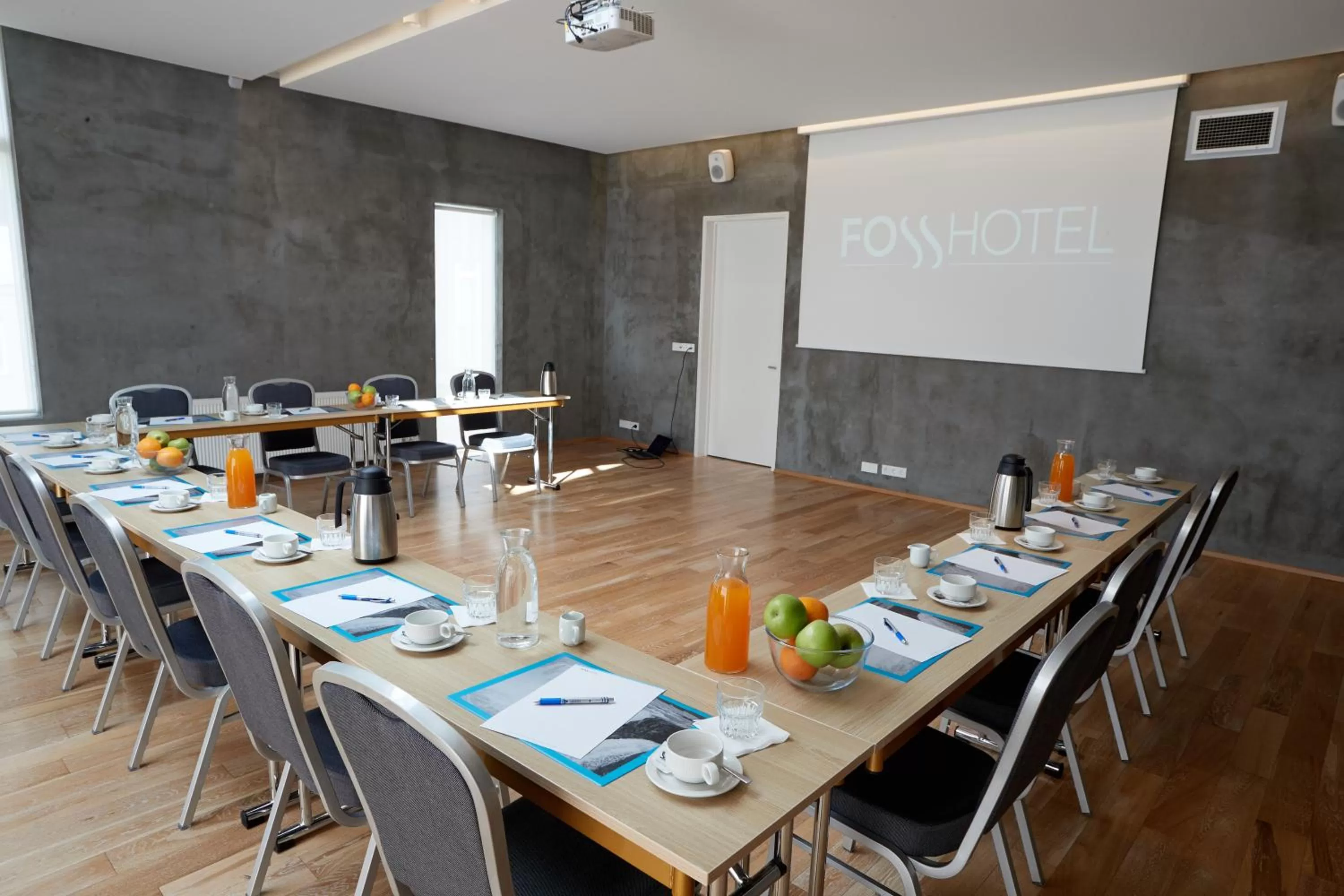 Meeting/conference room in Fosshotel Vatnajökull