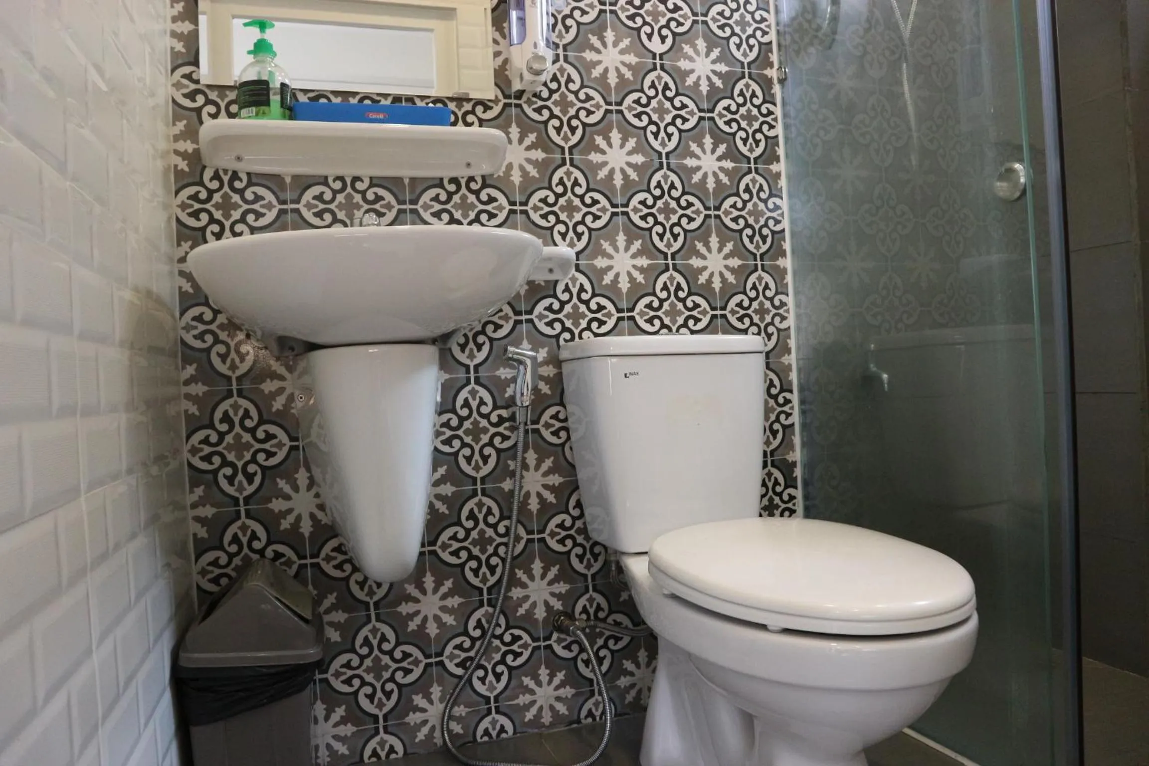 Bathroom in Long Hostel