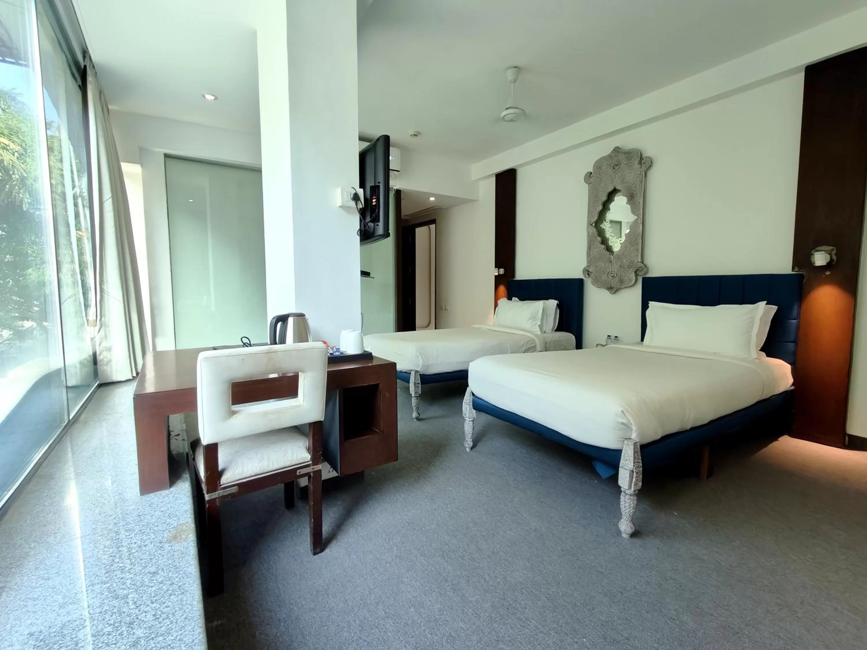 Photo of the whole room, Bed in The Sky Imperial Hotel Yahvi