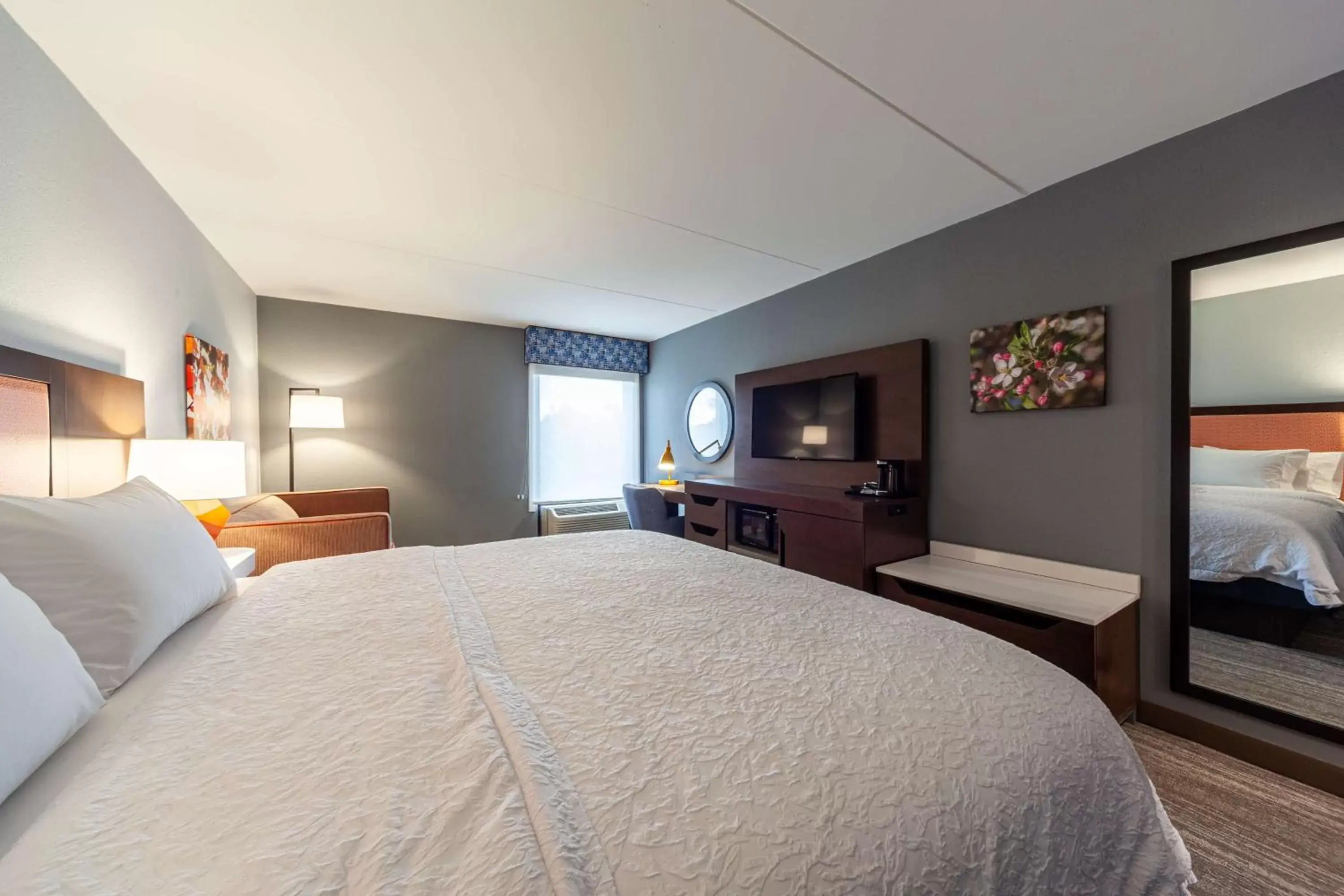 King Room in Hampton Inn Winchester King Room in Hampton Inn Winchester