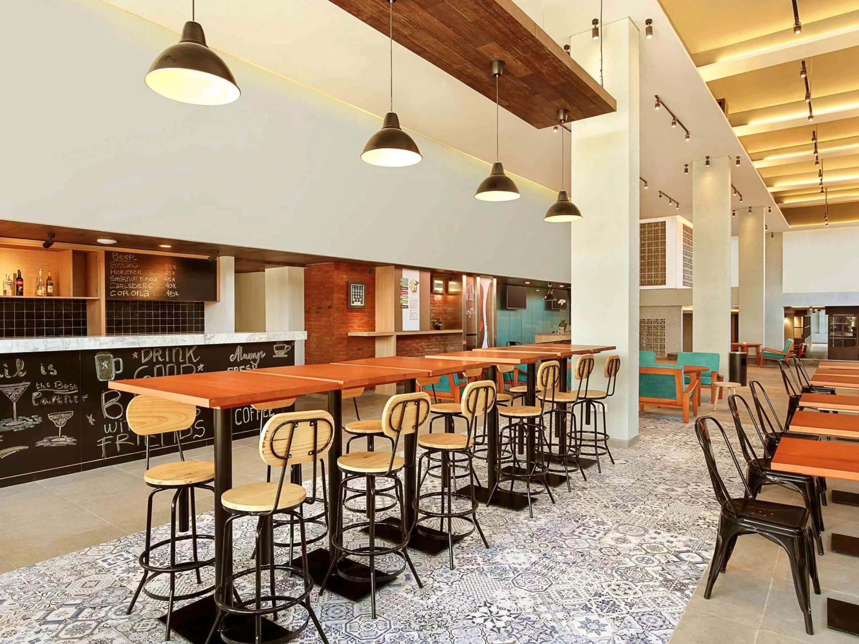 Property building, Restaurant/Places to Eat in ibis Bali Legian Street