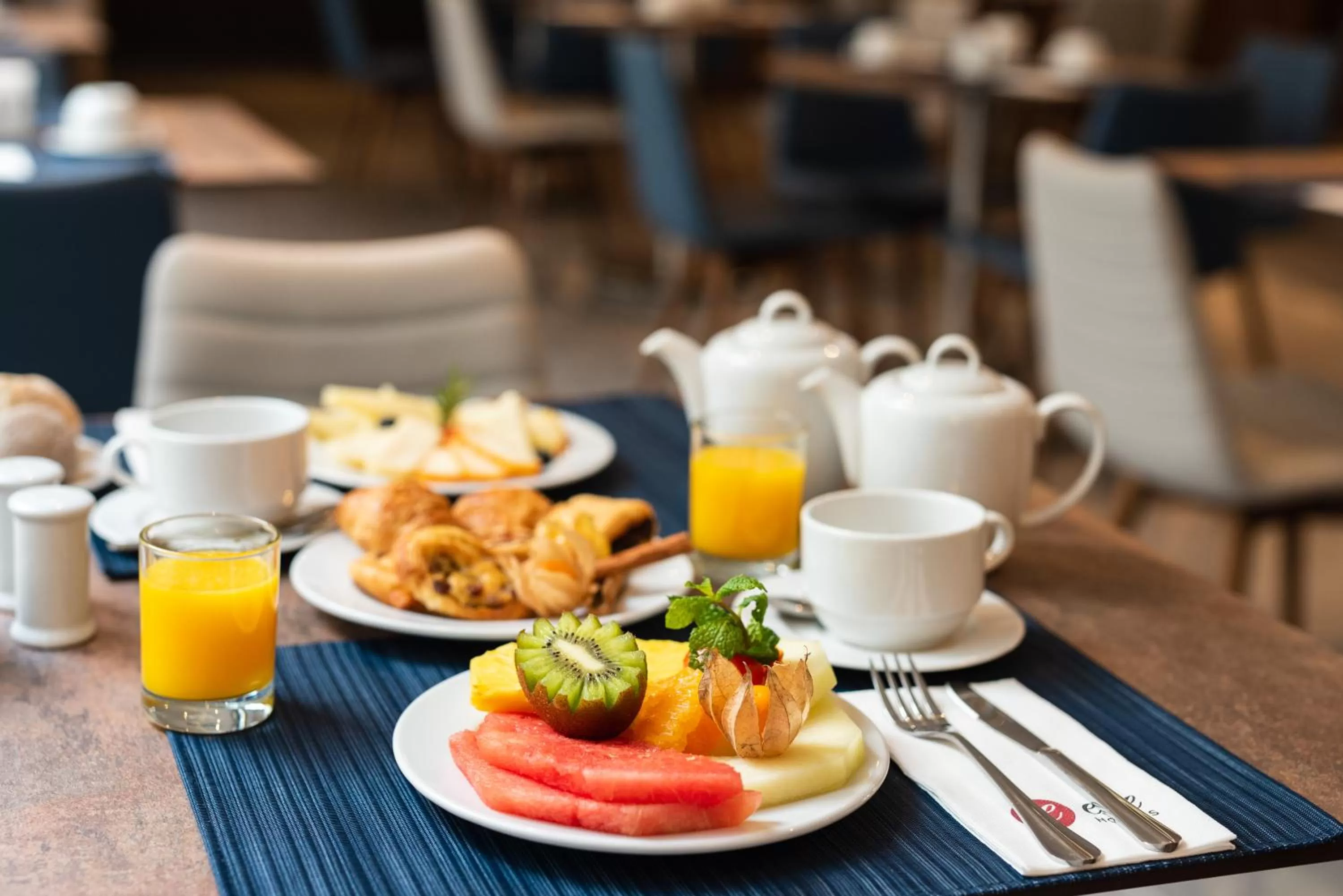 Buffet breakfast in Exe Saldanha