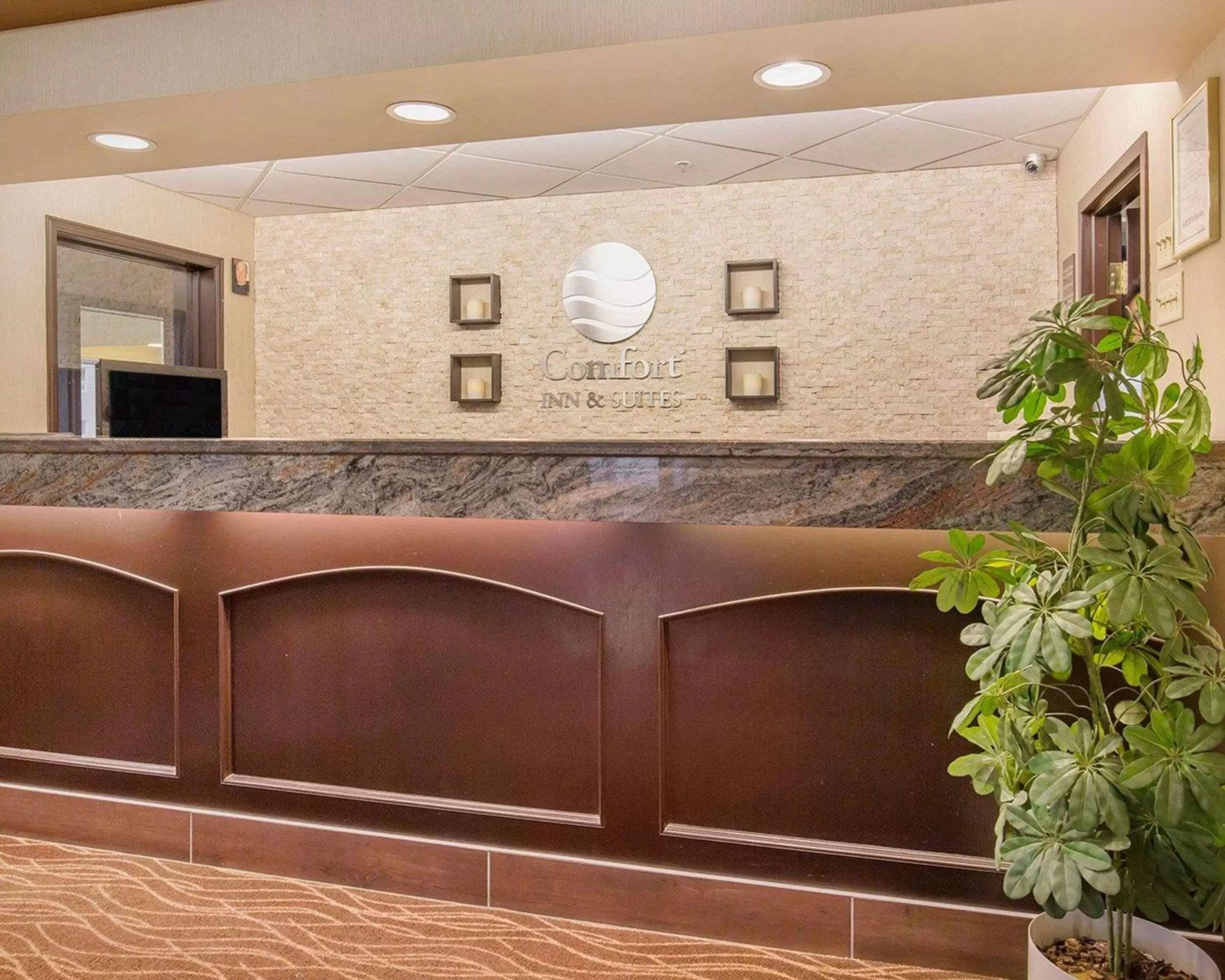 Lobby or reception in Comfort Inn & Suites University