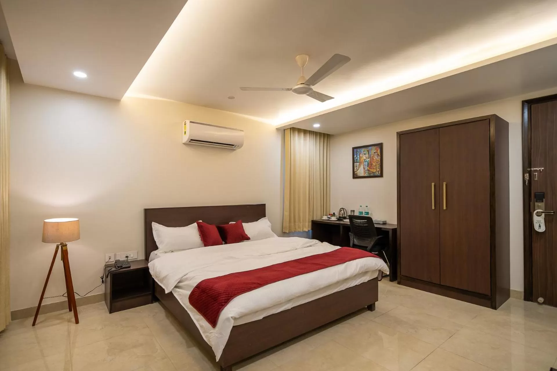 Bed in Sheerha Royal Residency-Near Jaipur Airport