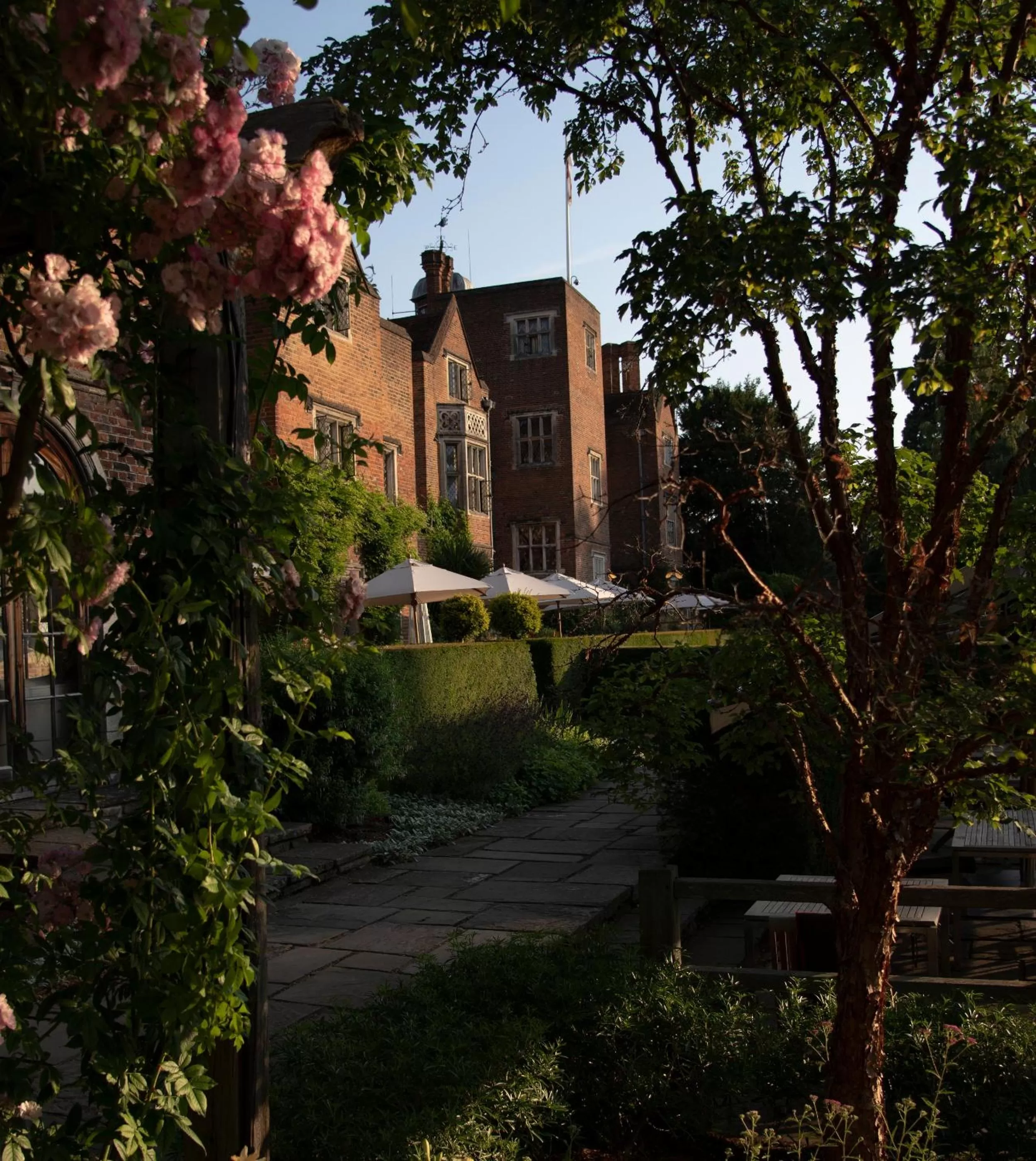 Garden in Great Fosters - Near Windsor