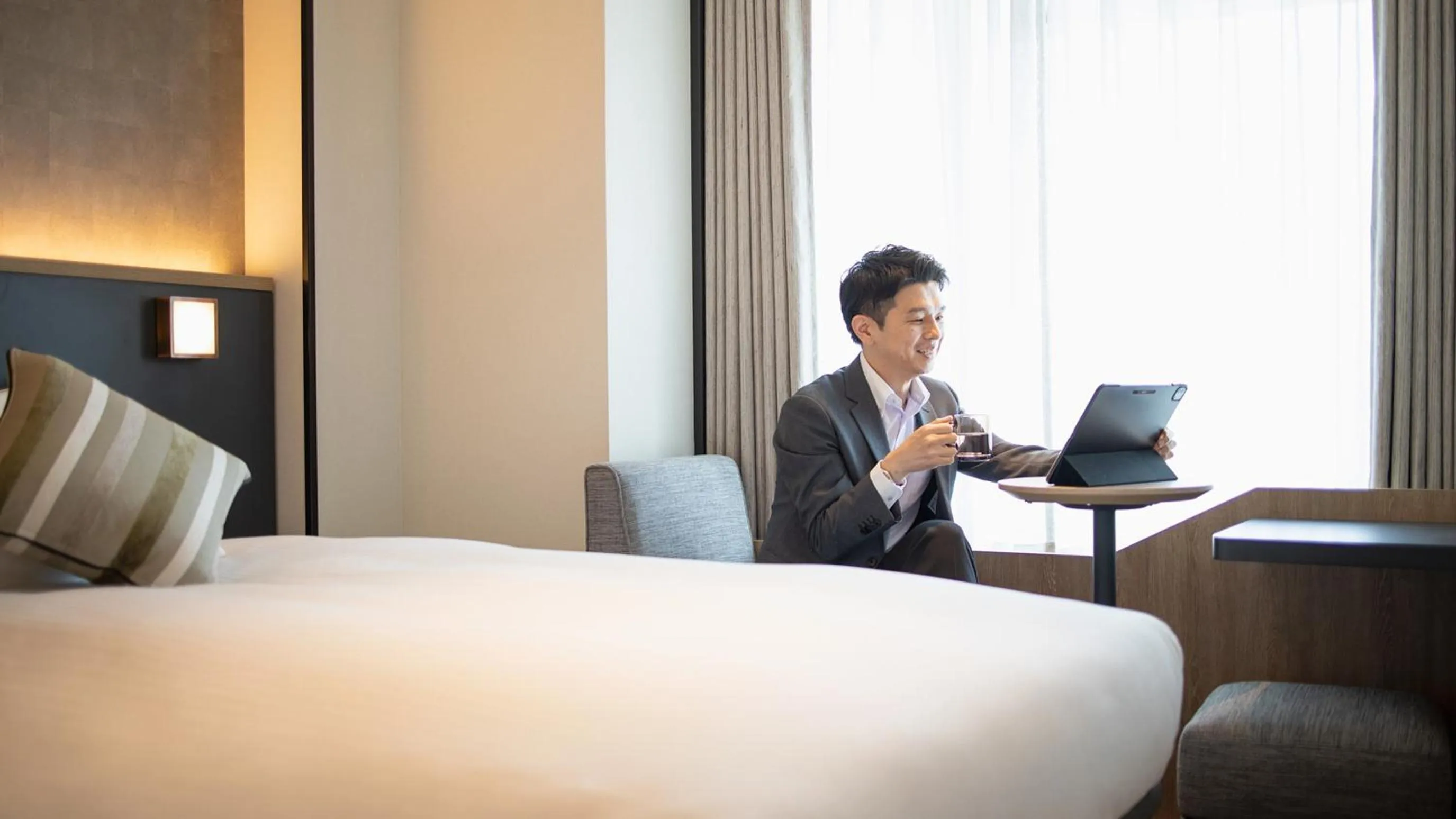 Bed in JR-East Hotel Mets Yokohama