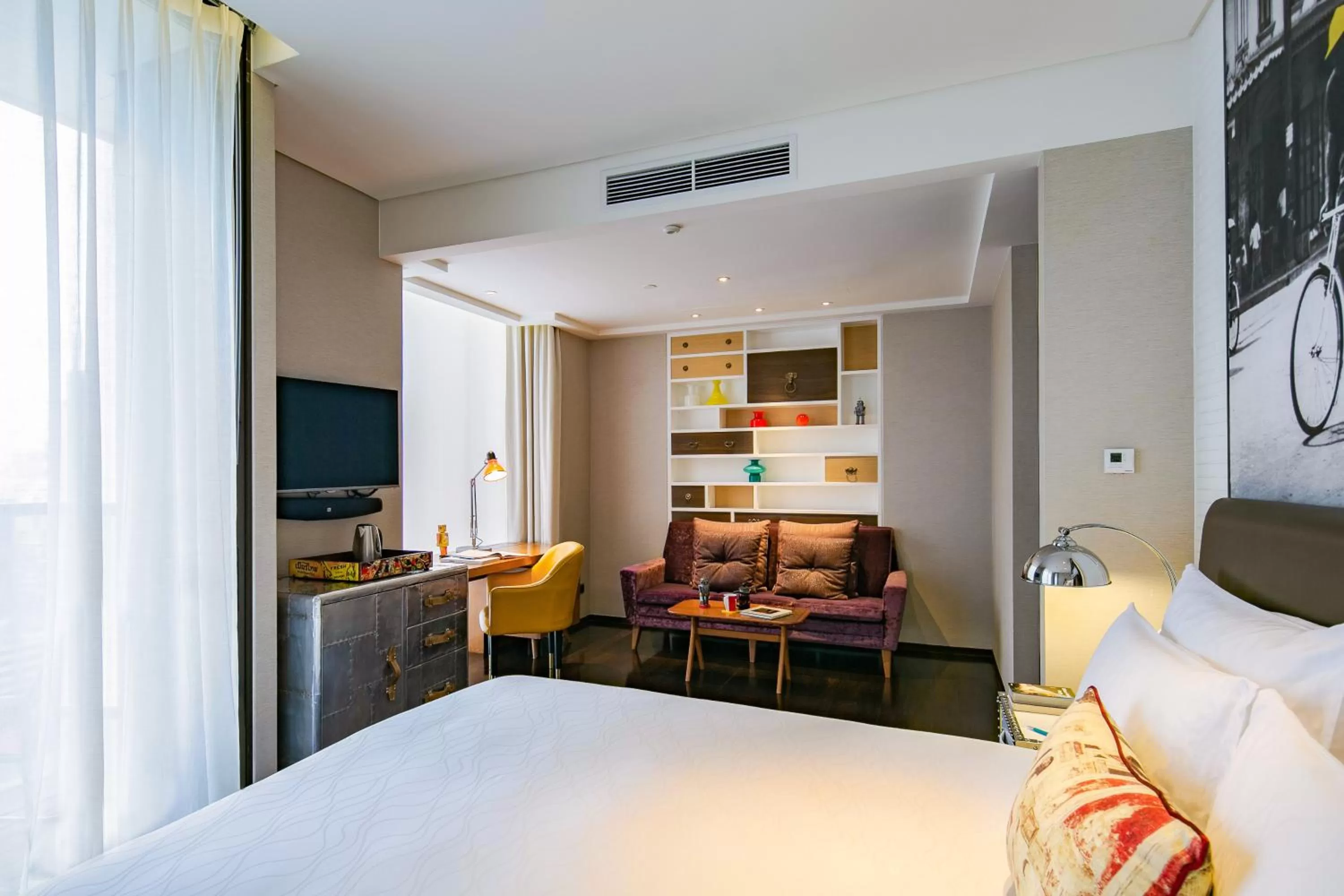 Seating area, Bed in Hotel Indigo Bangkok Wireless Road by IHG