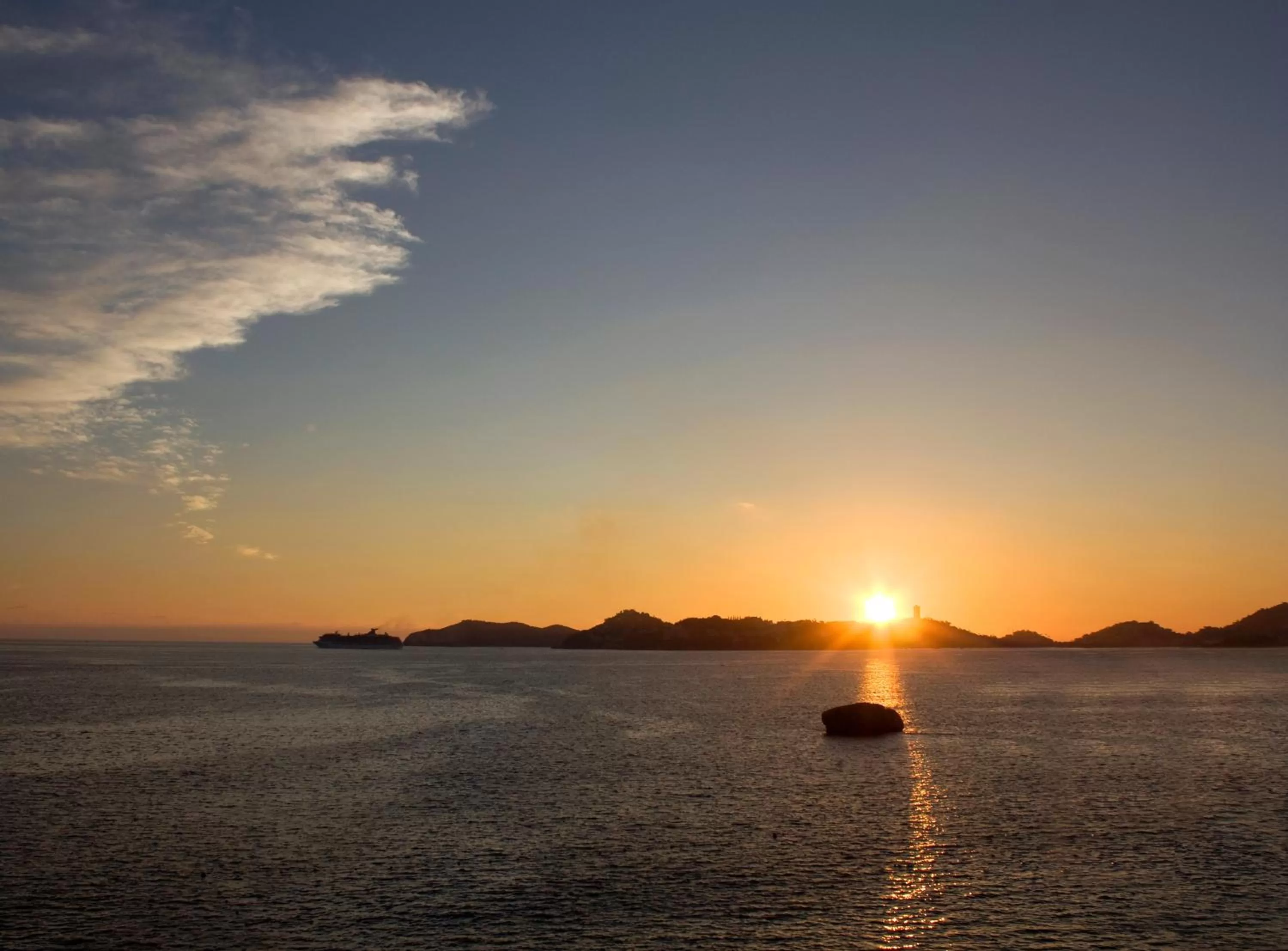 Beach, Sunrise/Sunset in Calinda Beach Acapulco