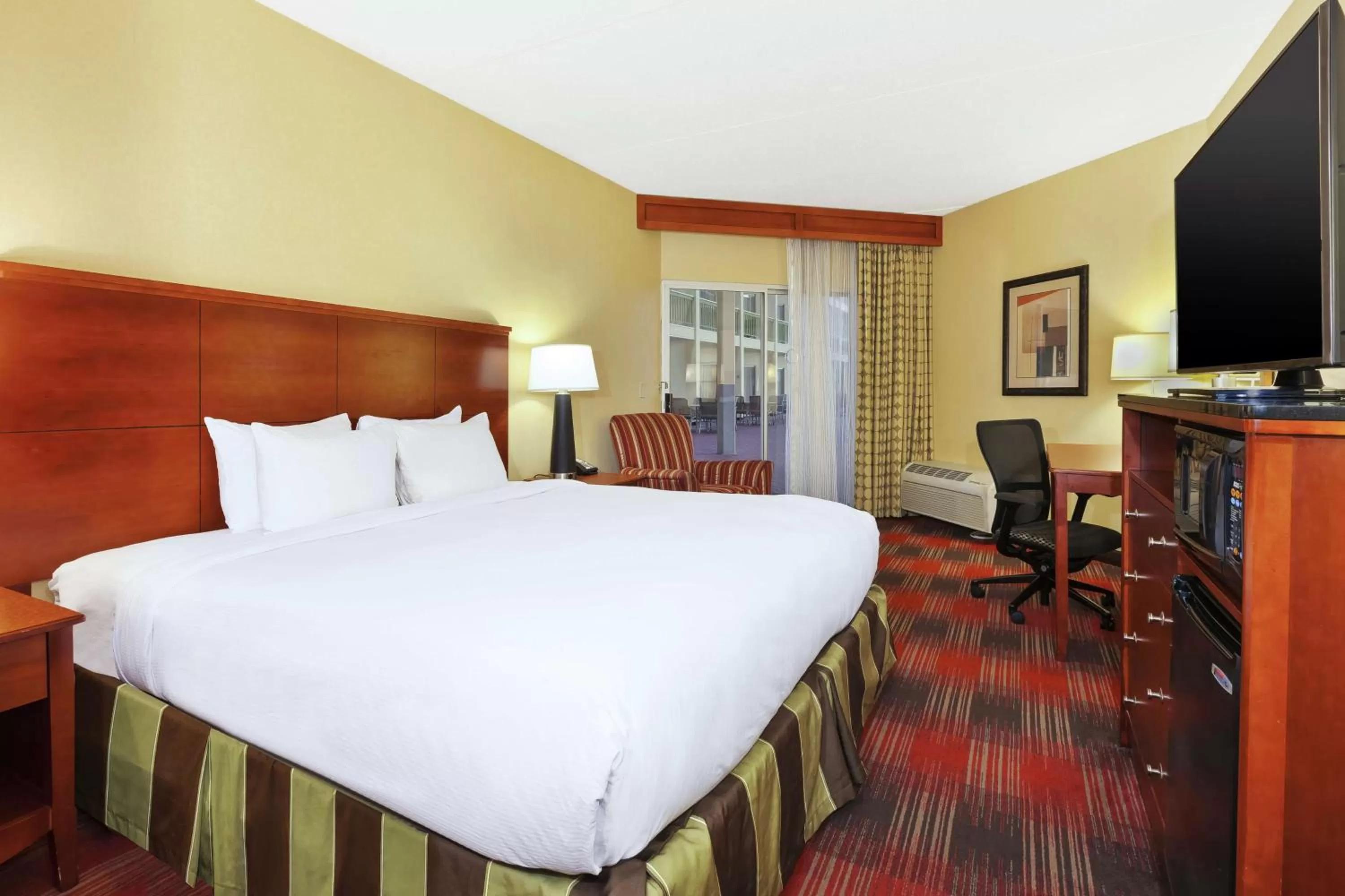 Bedroom, Bed in DoubleTree by Hilton Holland