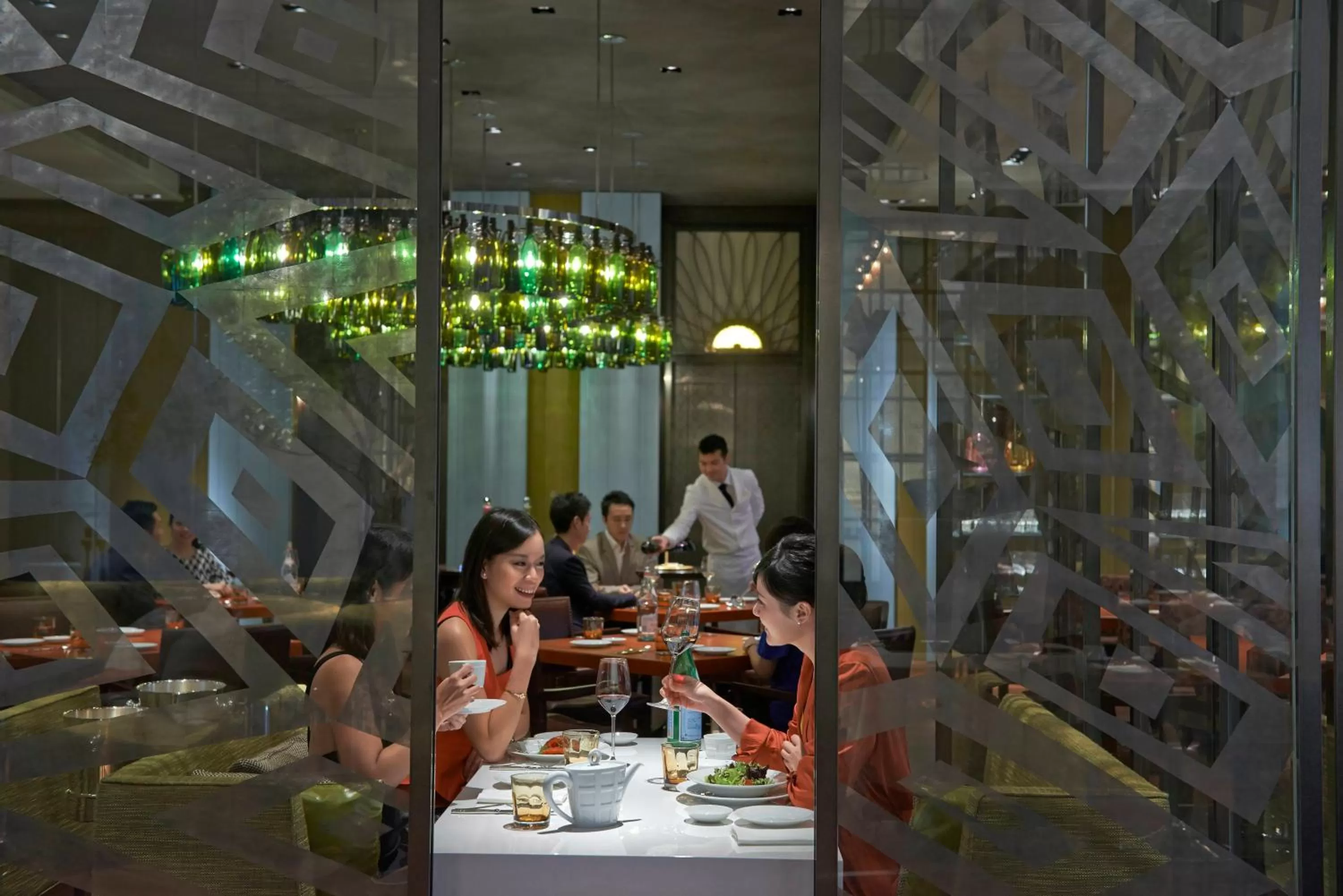 Restaurant/places to eat in Mandarin Oriental, Taipei