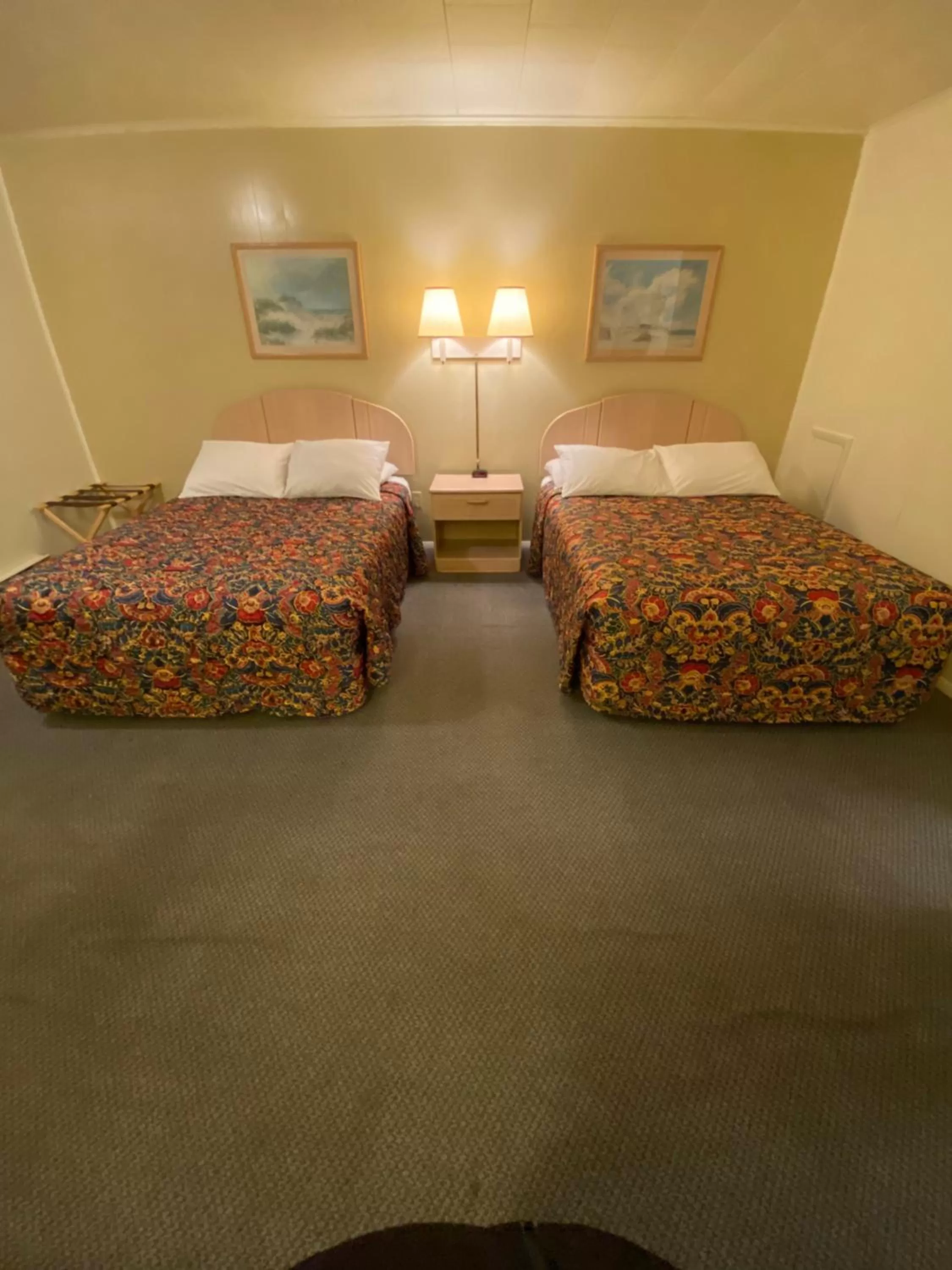 Bed in Birchwood inn