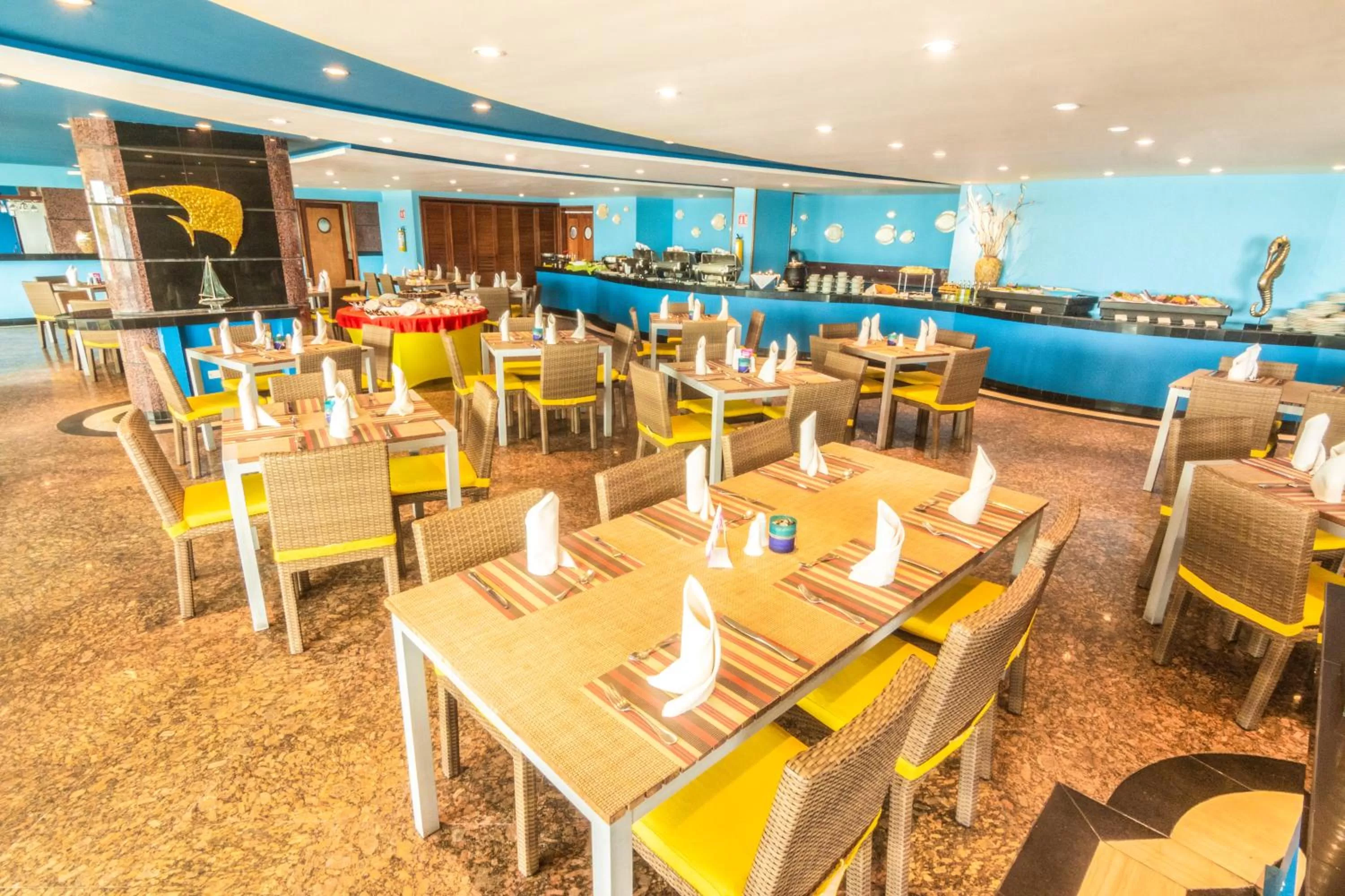 Restaurant/places to eat in GHL Hotel Sunrise