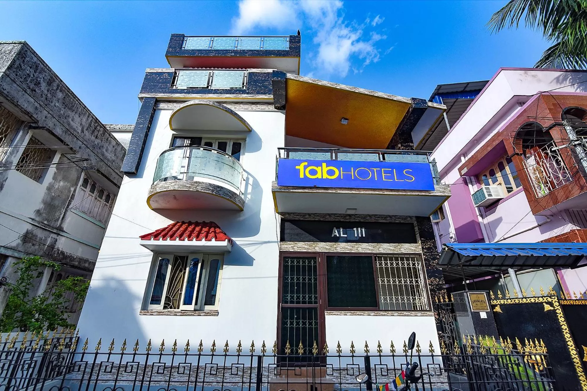 Facade/entrance, Property Building in FabExpress Shivalya