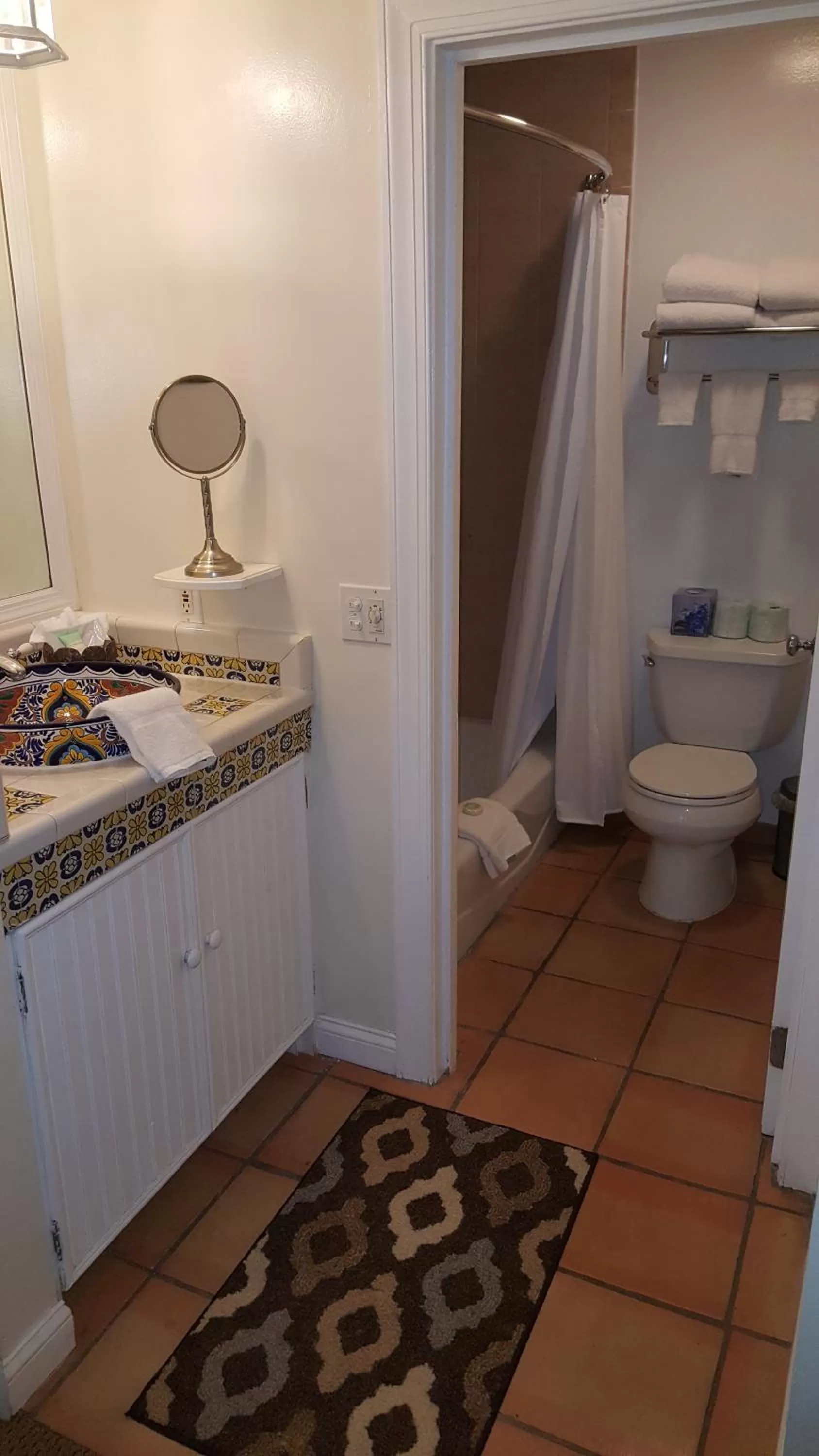 Bathroom in The Caribbean Court Boutique Hotel