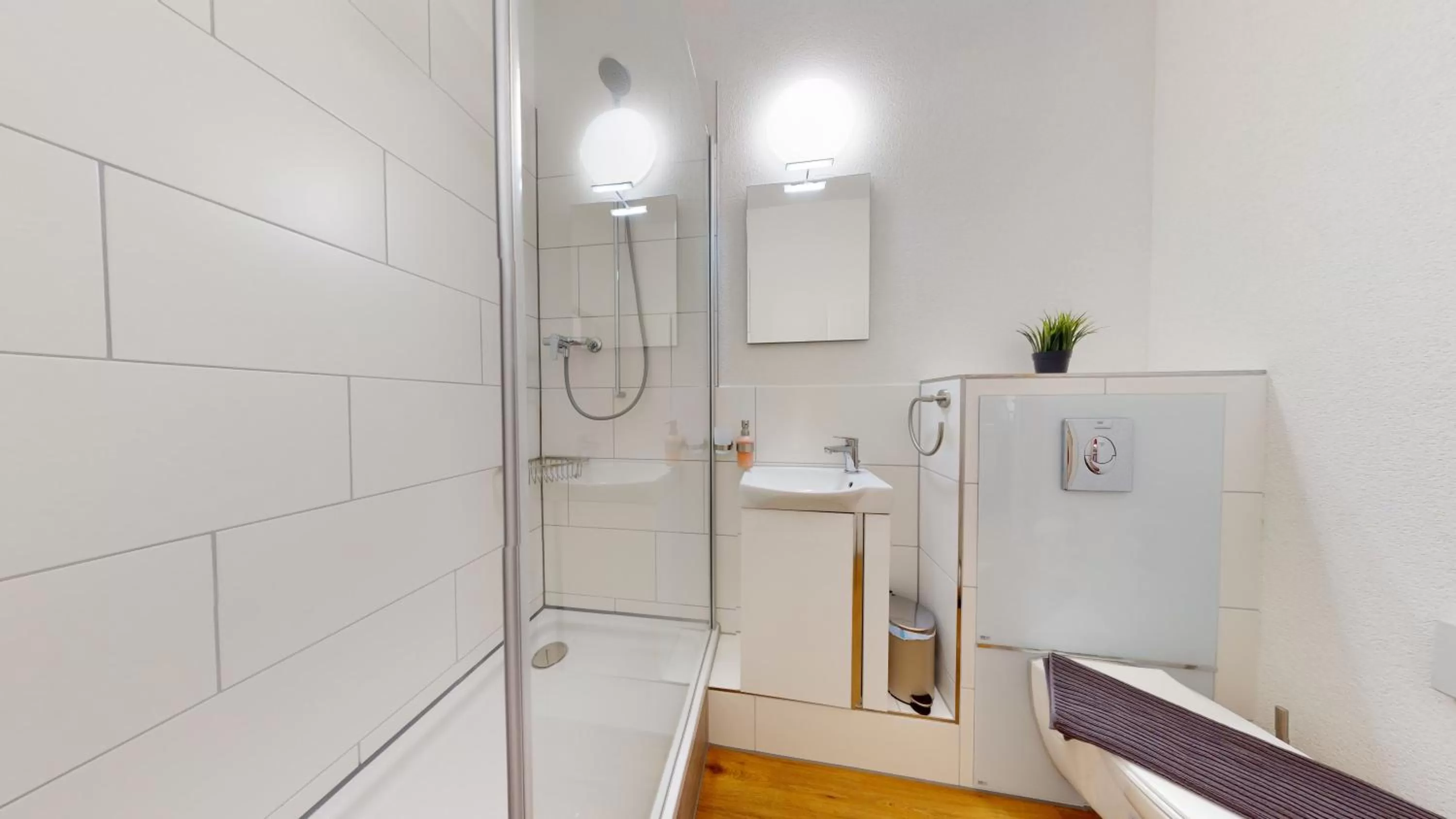 Shower in Anstatthotel Affoltern am Albis - self-check-in