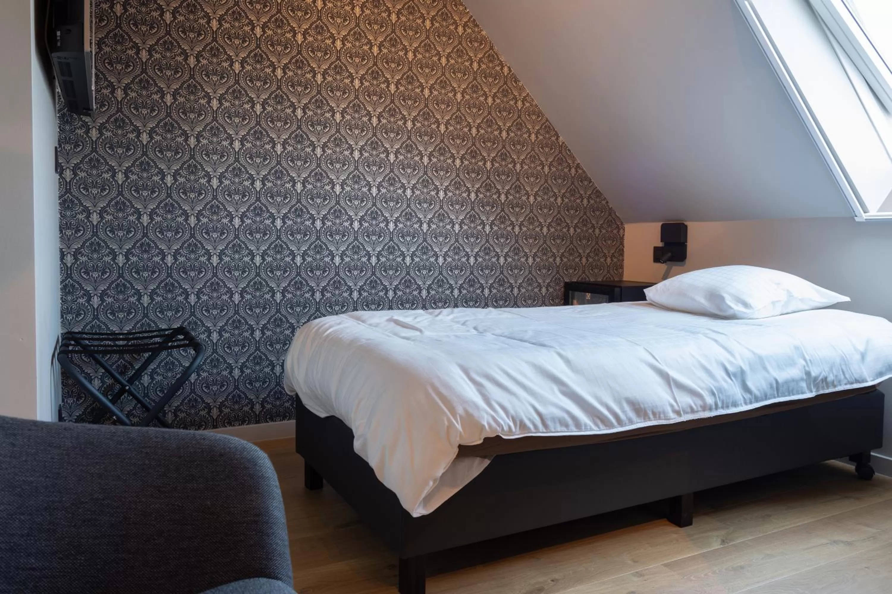 Bed in Oud Gemeentehuis