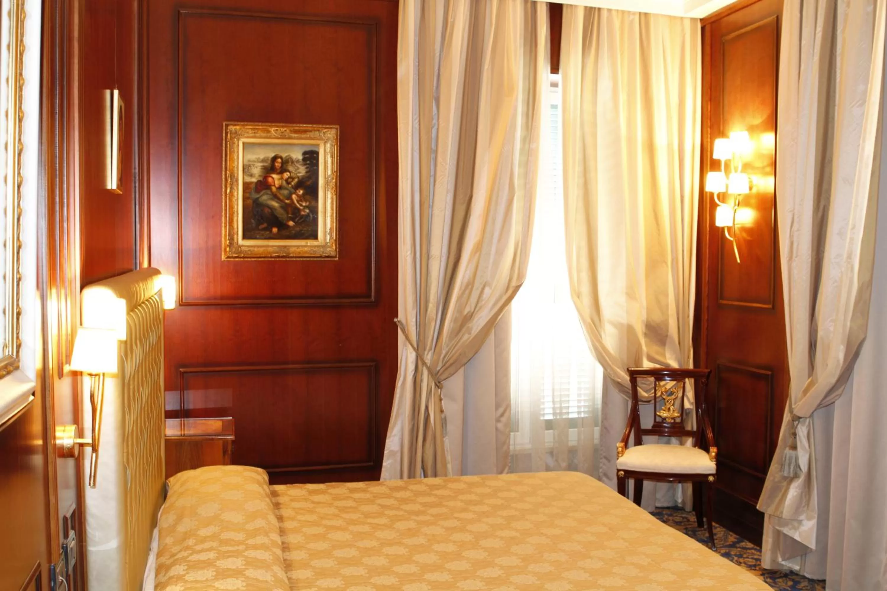 Bedroom, Bed in Boutique Hotel Trevi