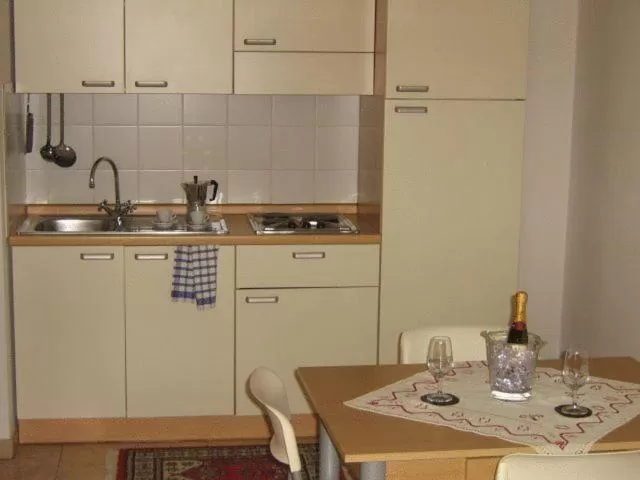 Kitchen or kitchenette in Residenza San Giovanni