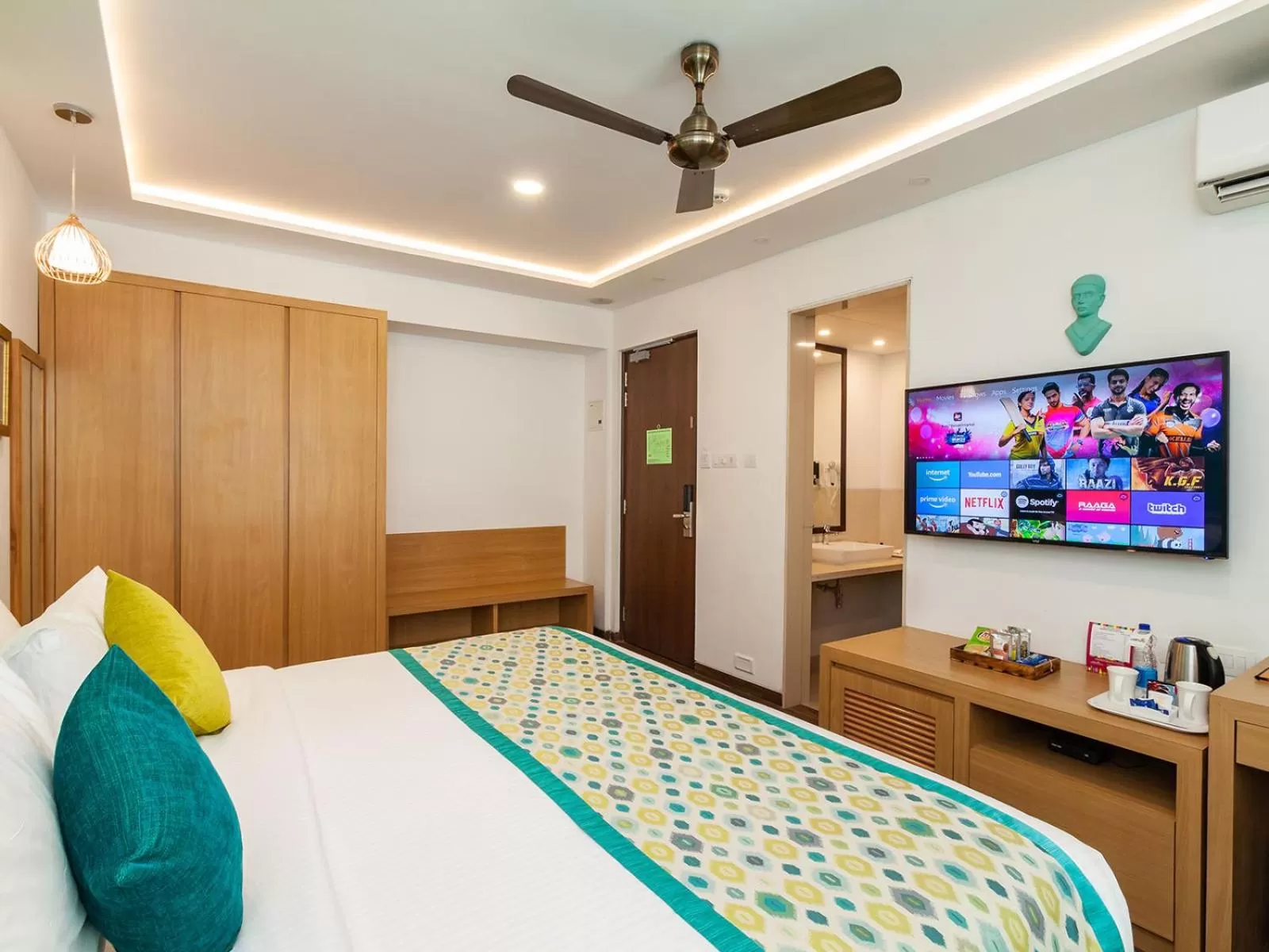 Bed in Acron Seaway Resort