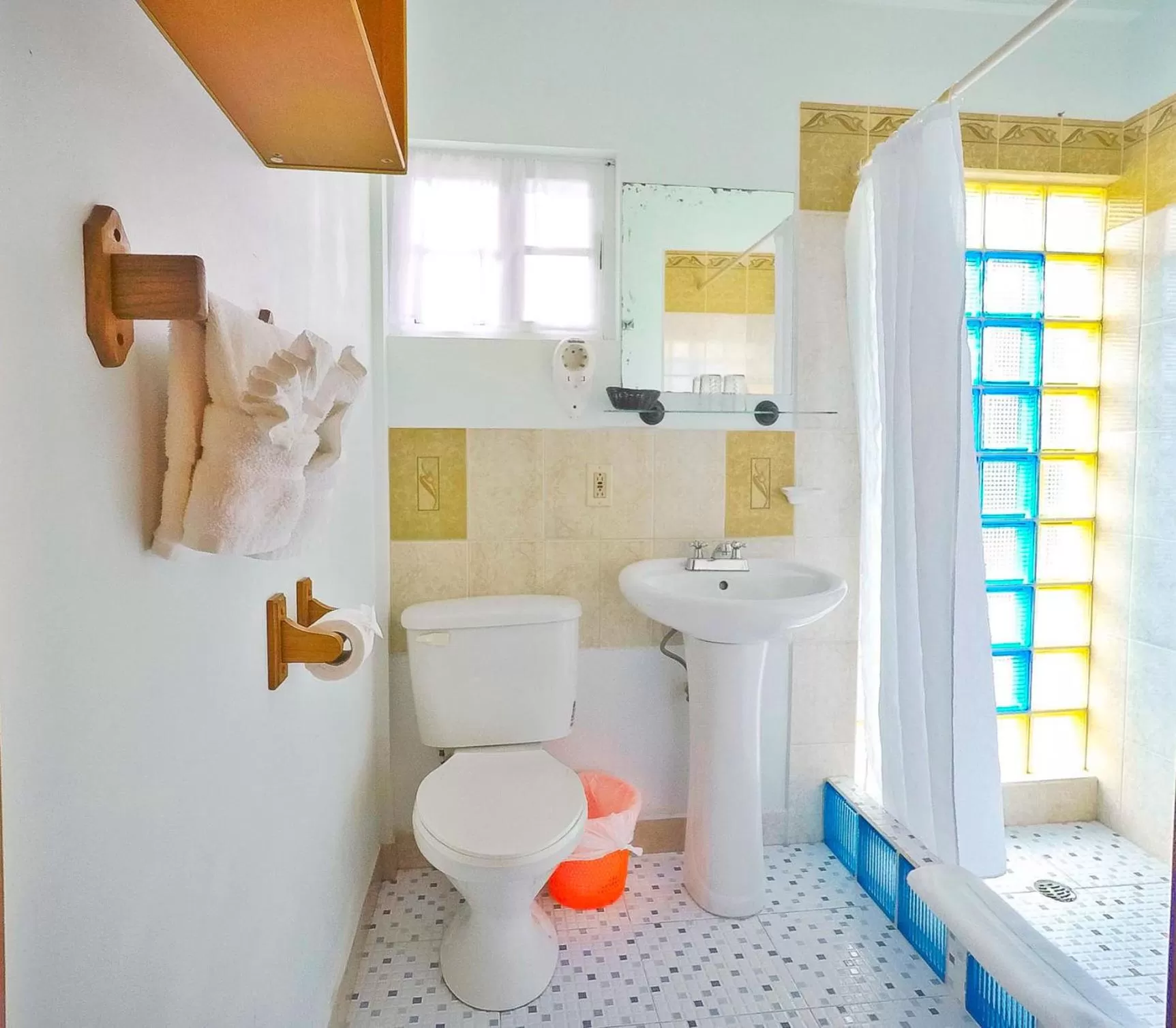 Toilet in Rumors Resort Hotel