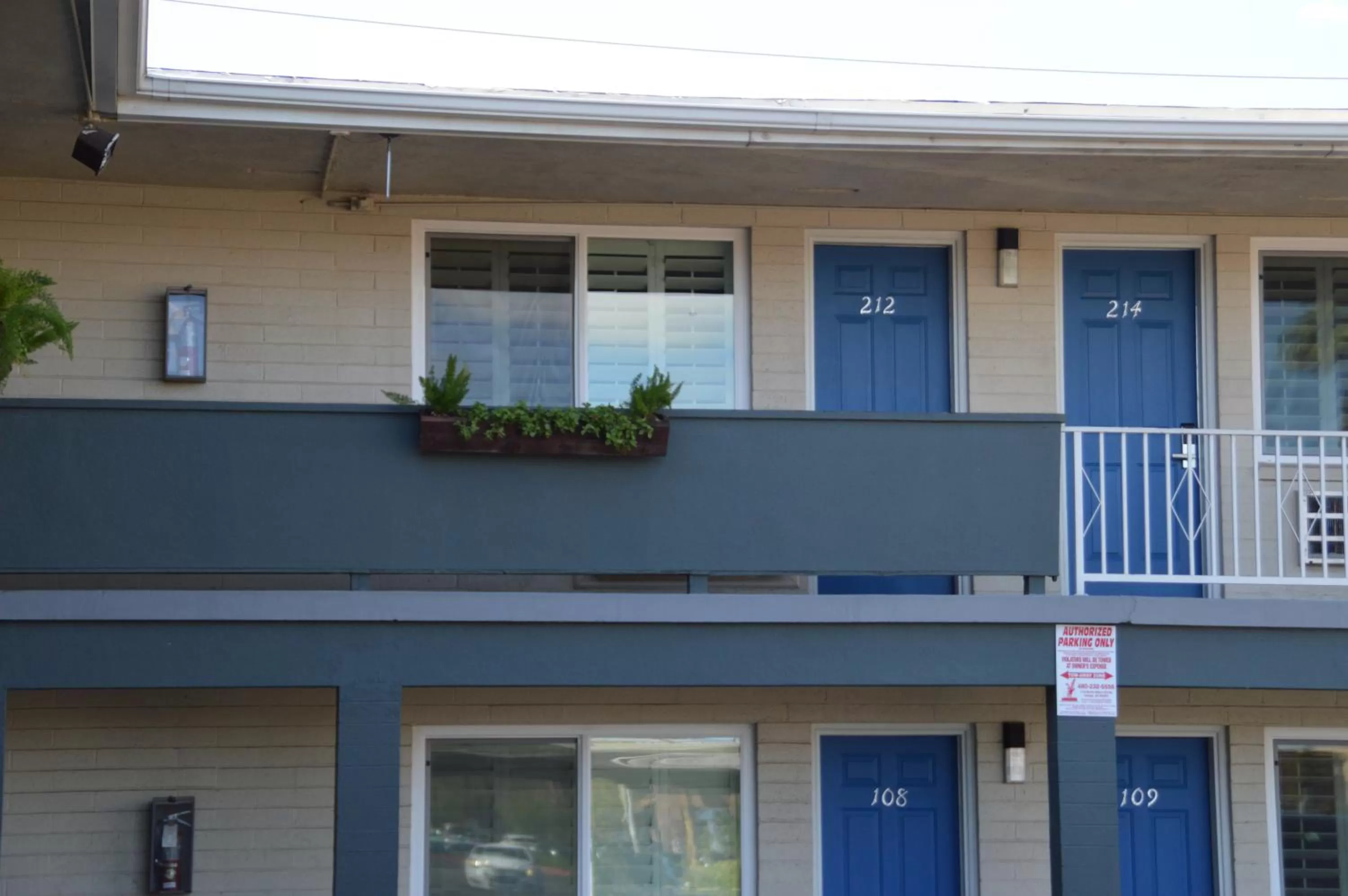 Property building in University Inn ASU/Tempe