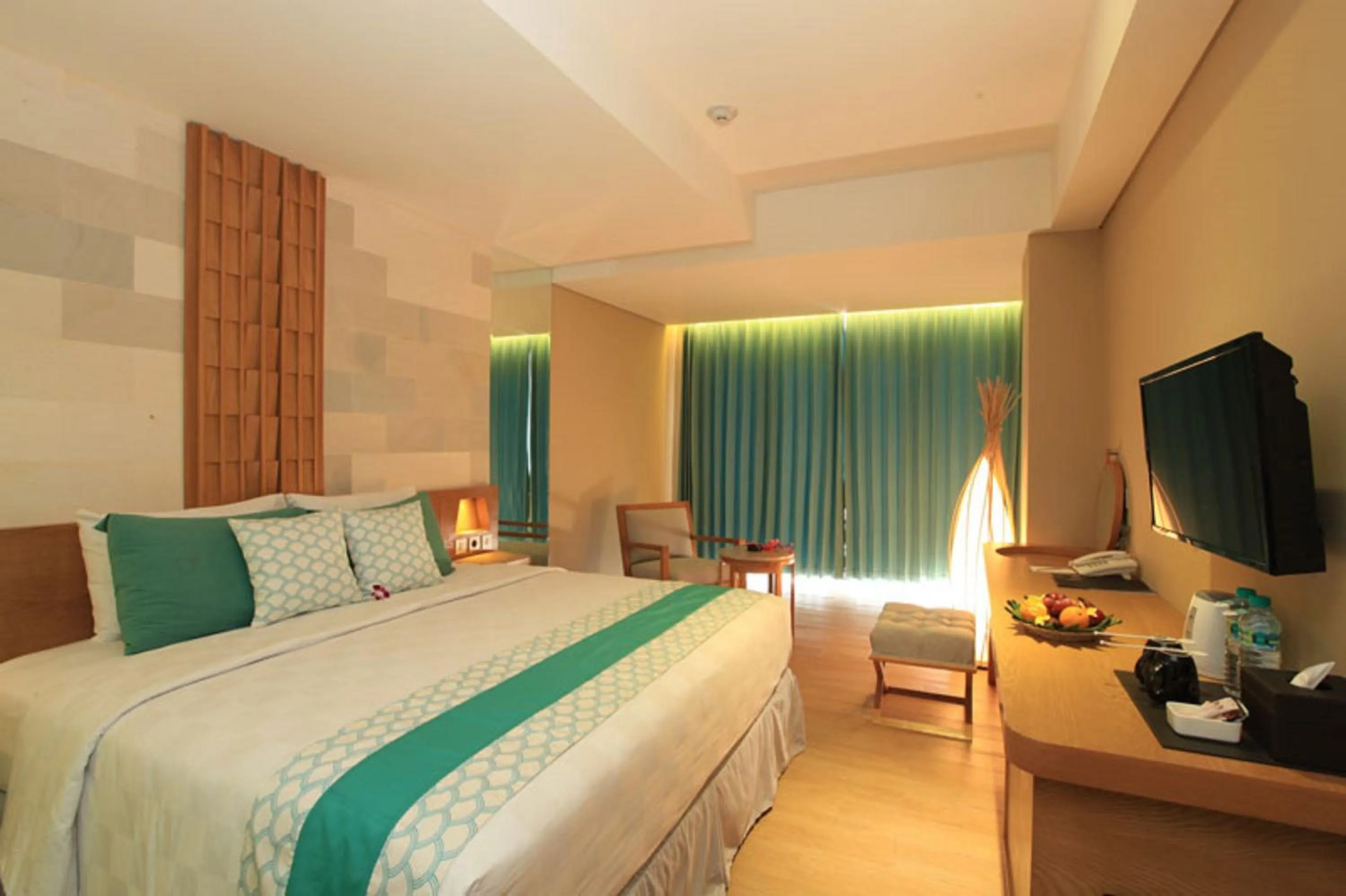 Property building, Bed in Bedrock Hotel Kuta